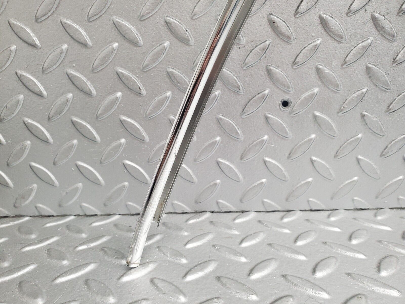 46503 Mercedes-Benz C123 280CE Coupe Chrome Roof Trim Cladding Right Side