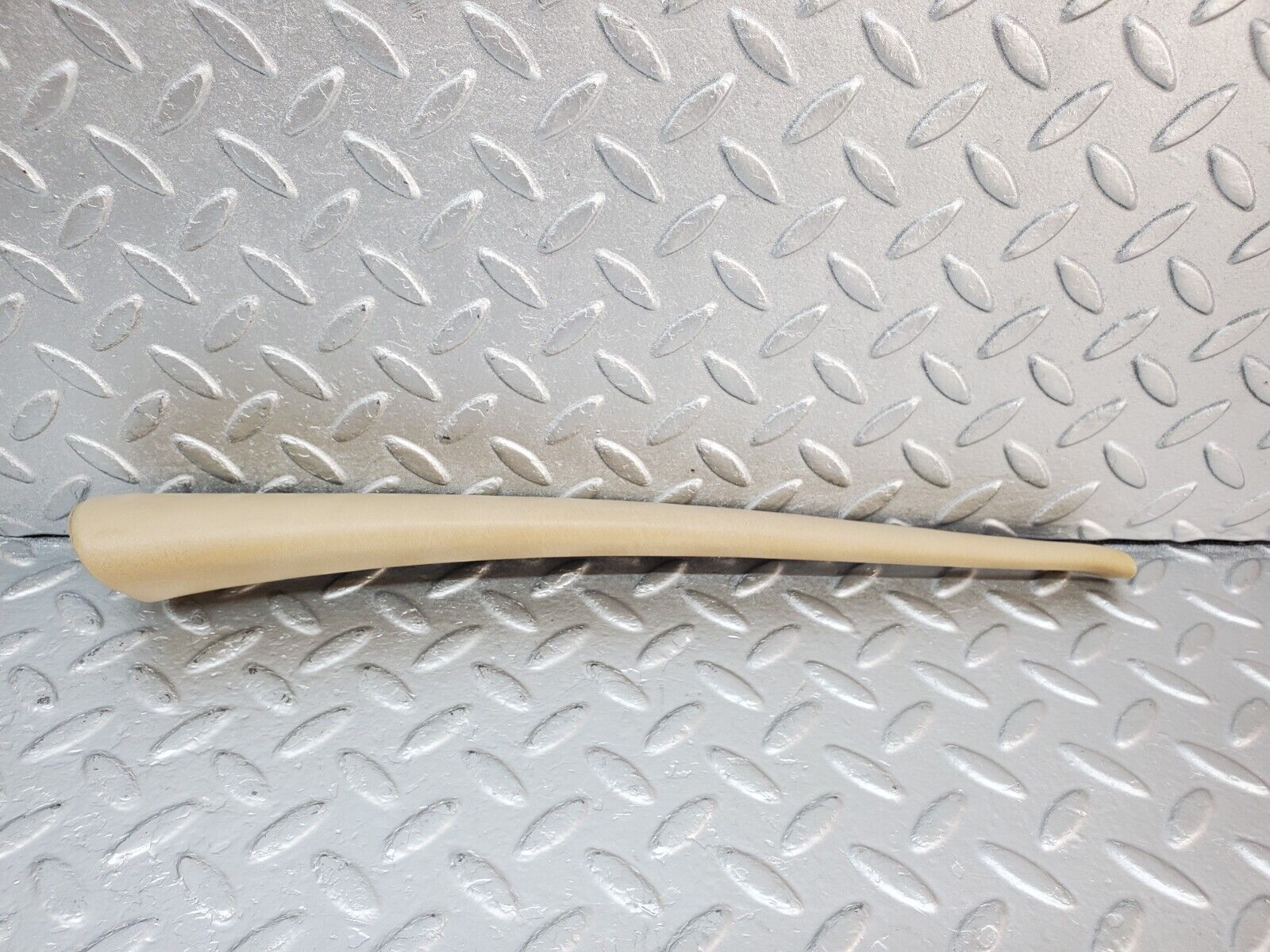 45603 Mercedes-Benz W126 420SE Front Right Door Interior Trim Beige