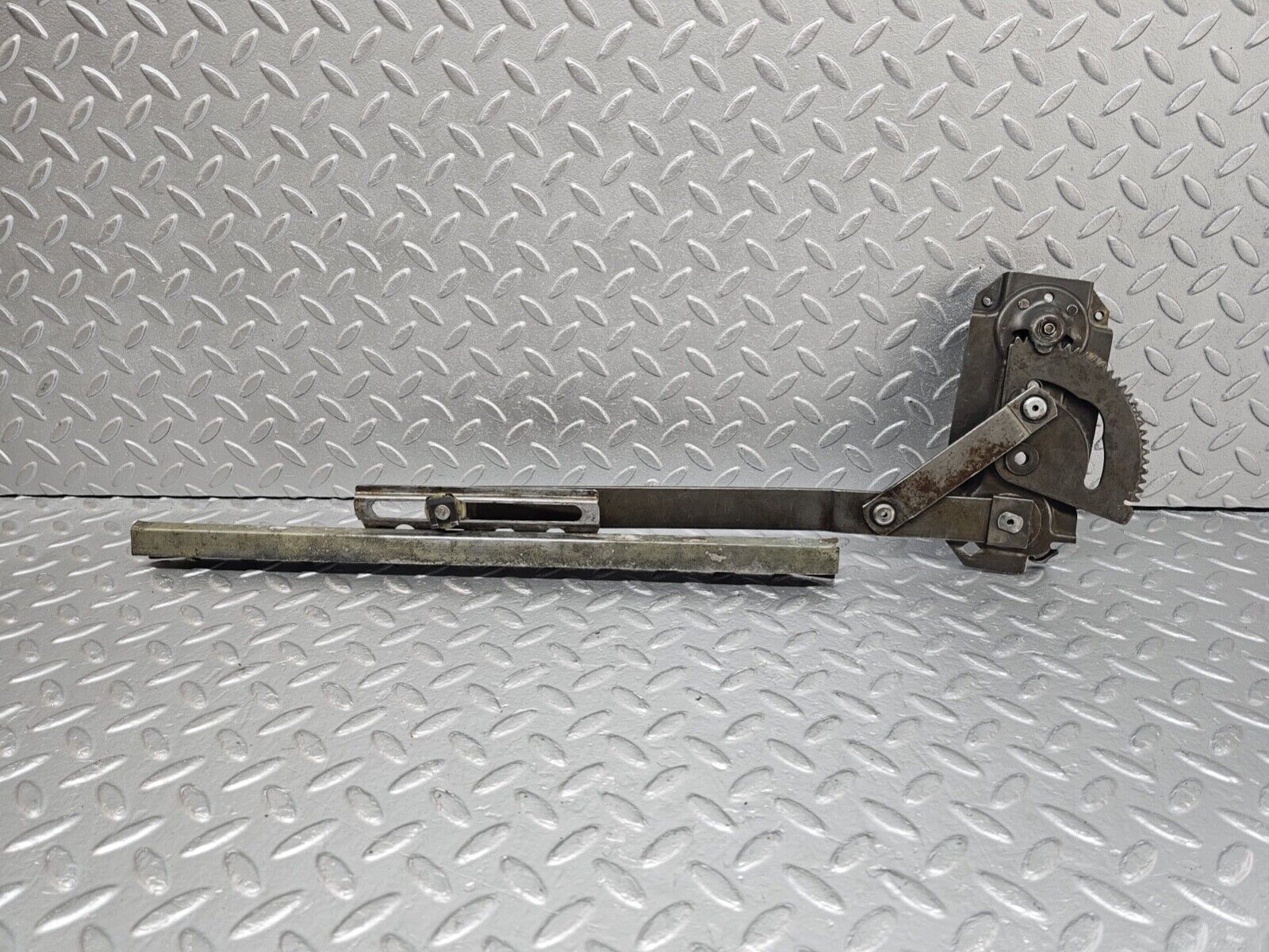 42670 Mercedes-Benz W108 280SE Front Right Manual Window Regulator