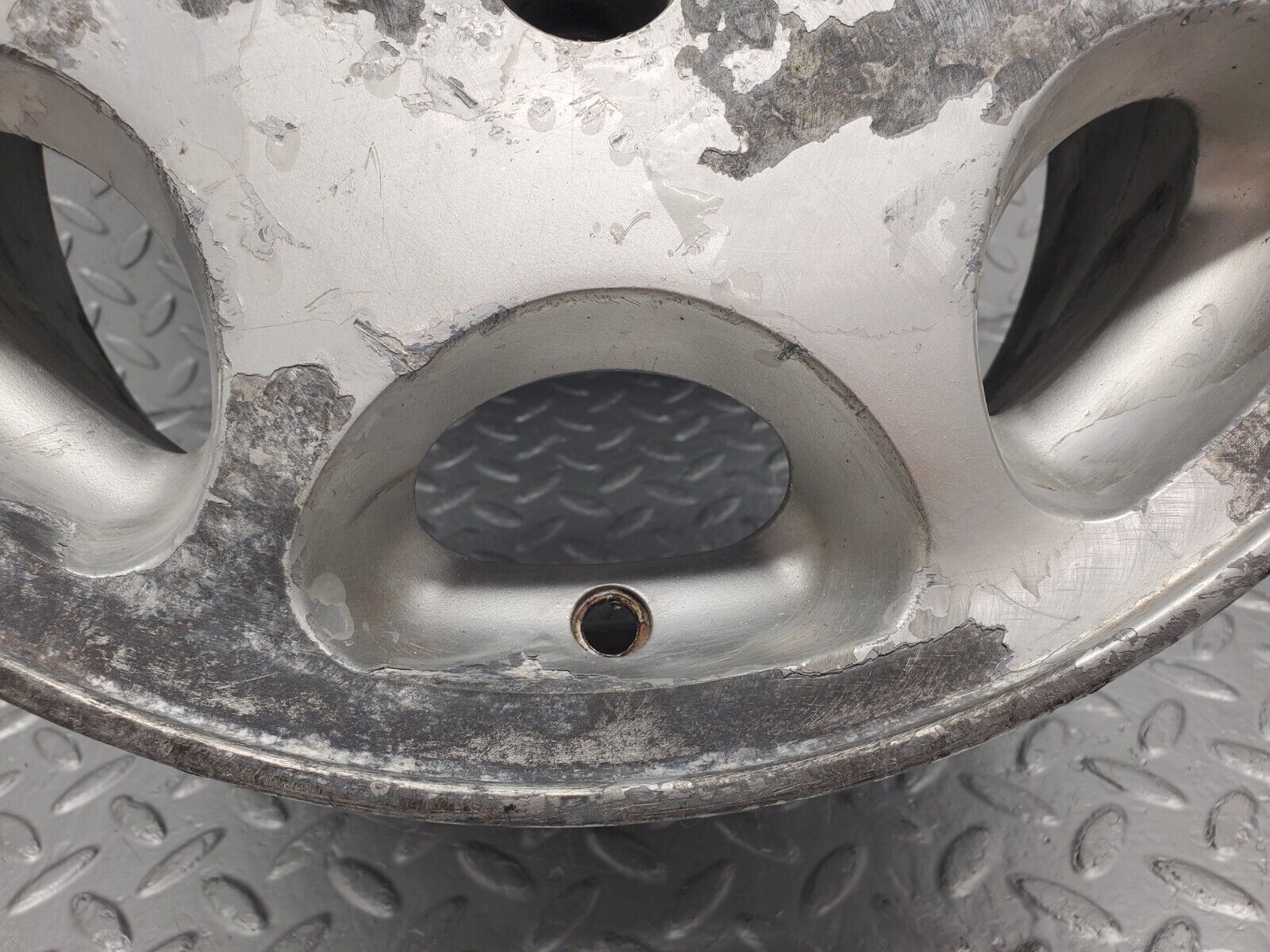 46105 Mercedes-Benz Alloy Wheel 7Jx15H2 ET35 KBA42354