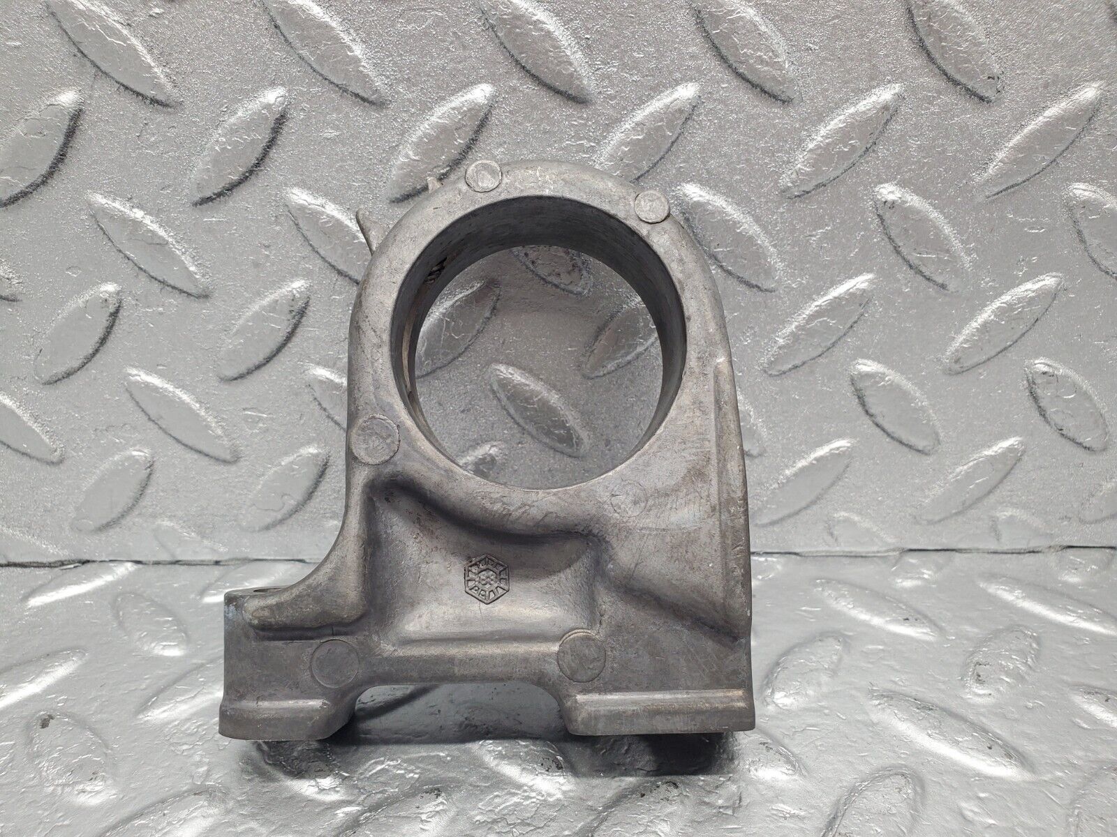 46269 Mercedes-Benz W126 420SE Camshaft Tower Bearing 1160514612