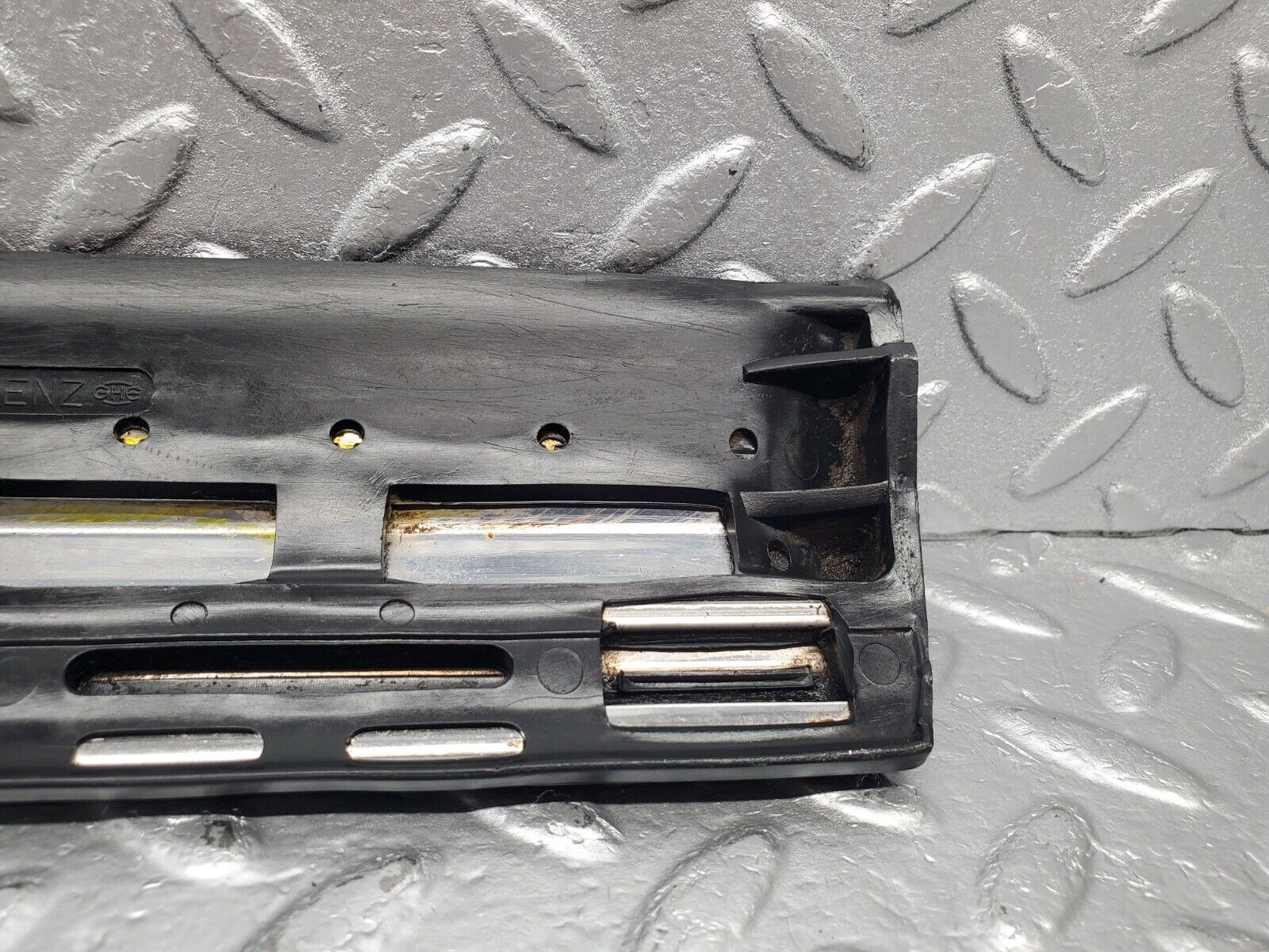 46423 Mercedes-Benz C123 280CE Coupe Front Left Fender Wing Lower Moulding Trim