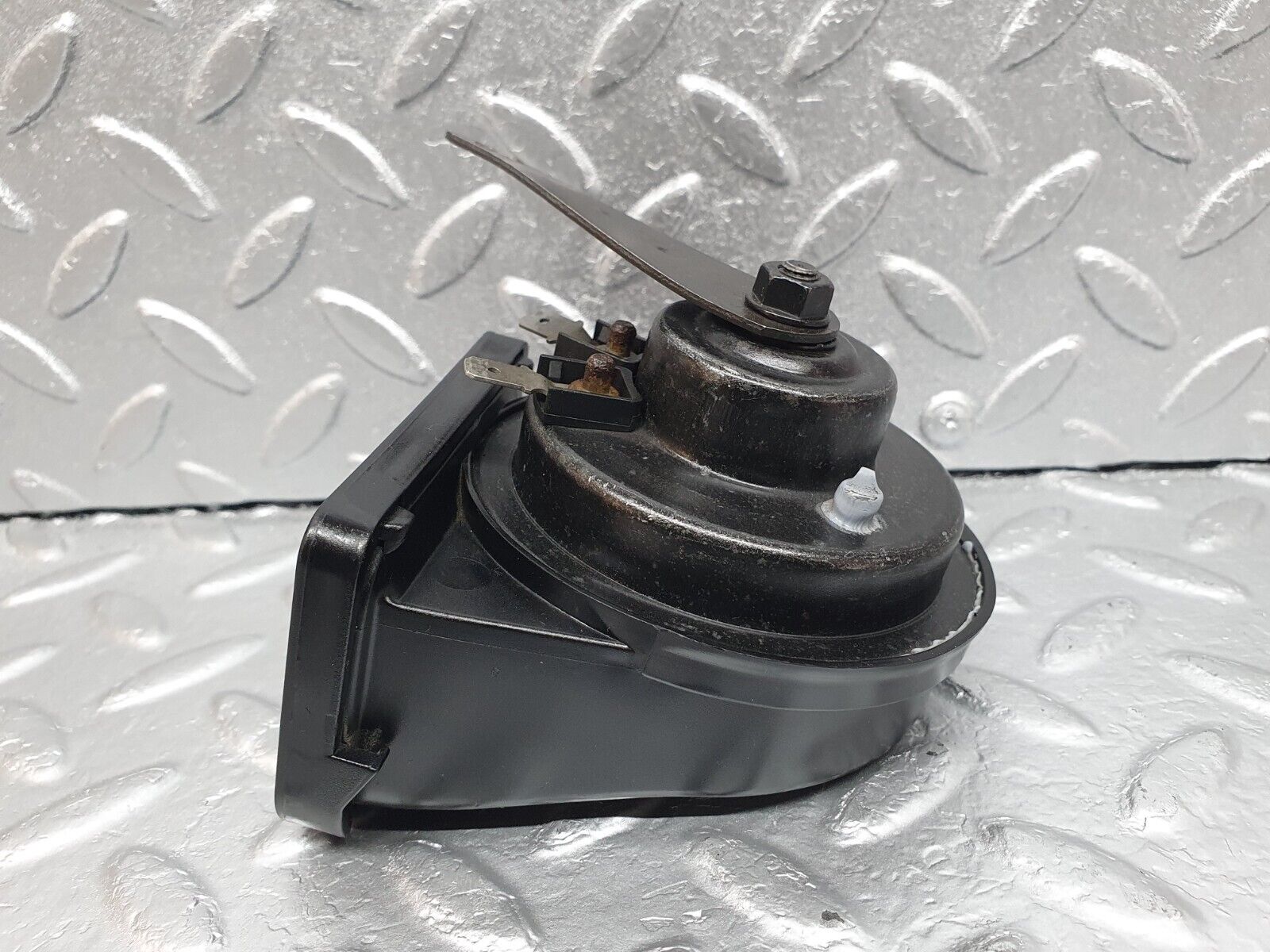 42174 Mercedes-Benz R129 320SL Coupe Horn Fiamm AM80S 0065421820