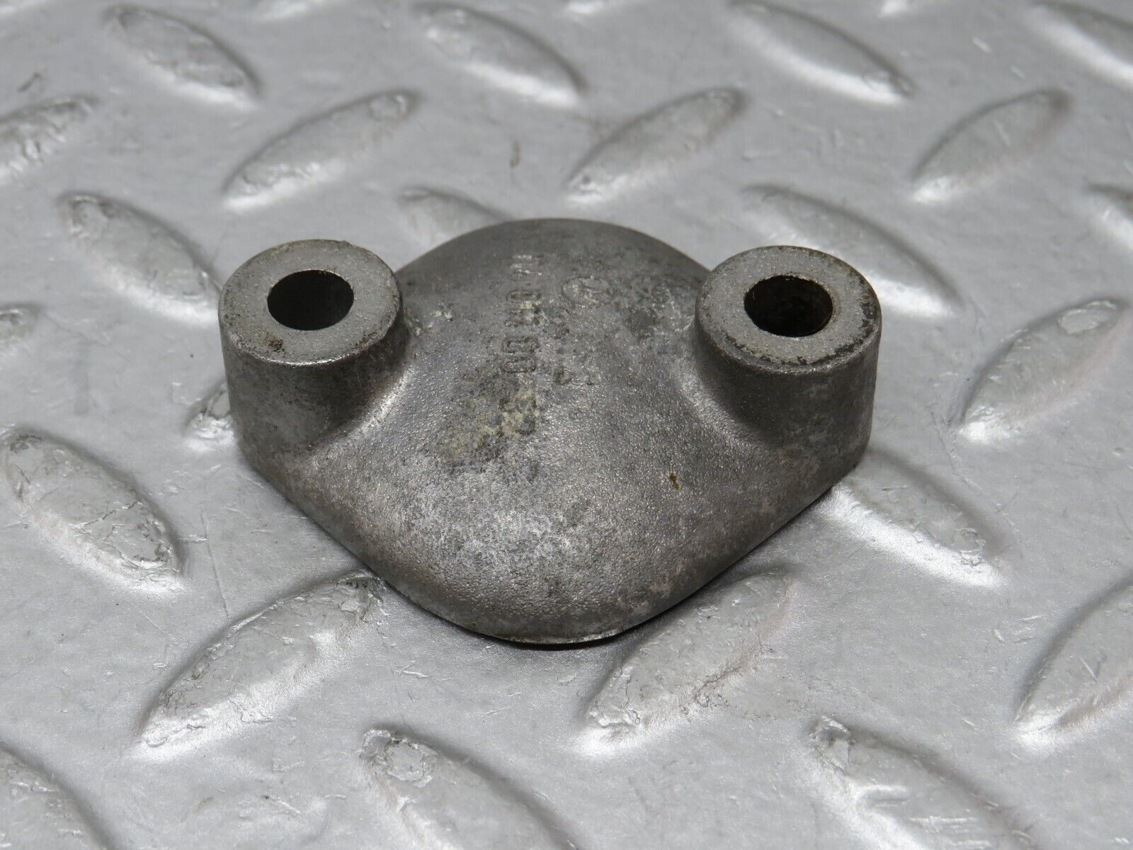 35638 Mercedes-Benz R107 280SL Engine Fuel Pump Cover 1140110032