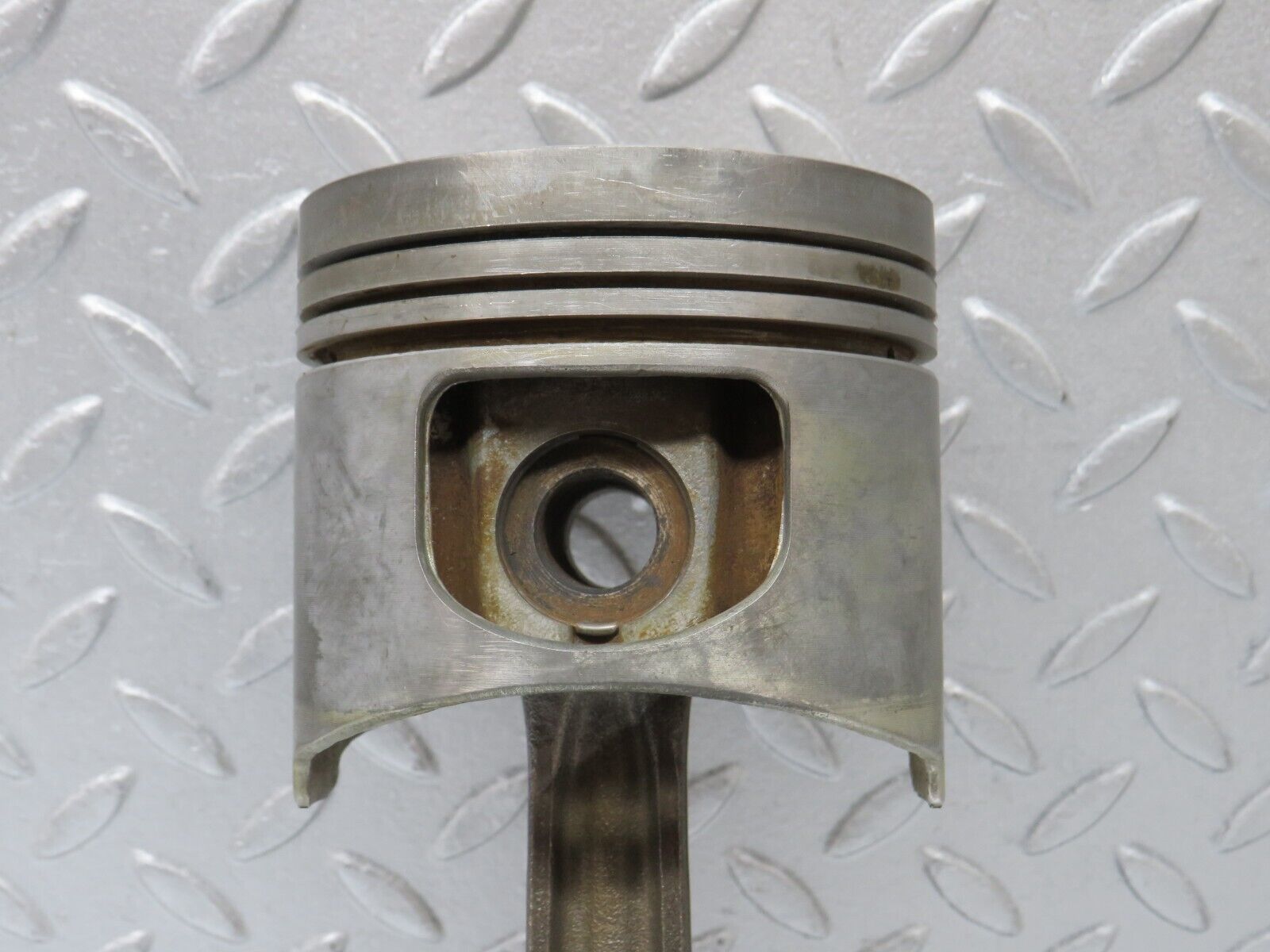 39306 Mercedes-Benz R107 500SL Piston With Connecting Rod 96,515mm