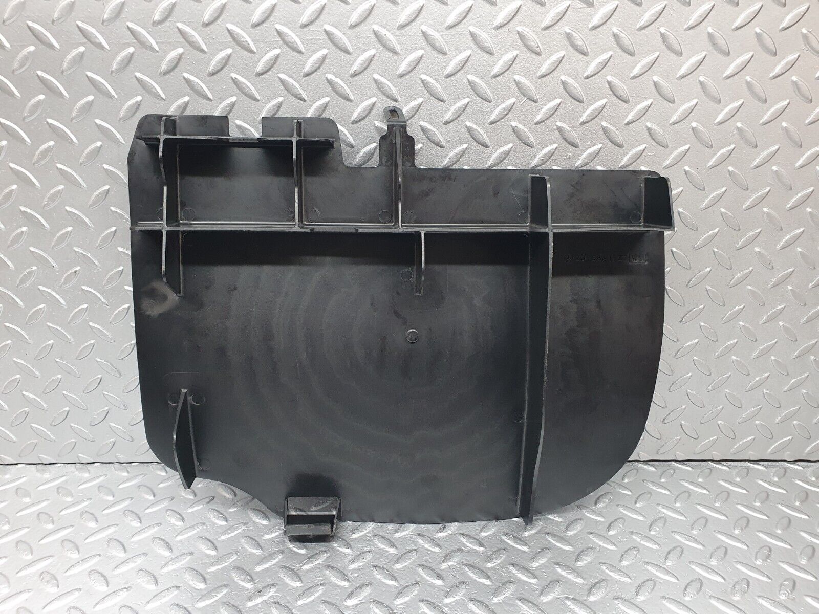 42724 Mercedes-Benz W201 190 2.0L Front Left Floor Cable Channel Cover 2016841137