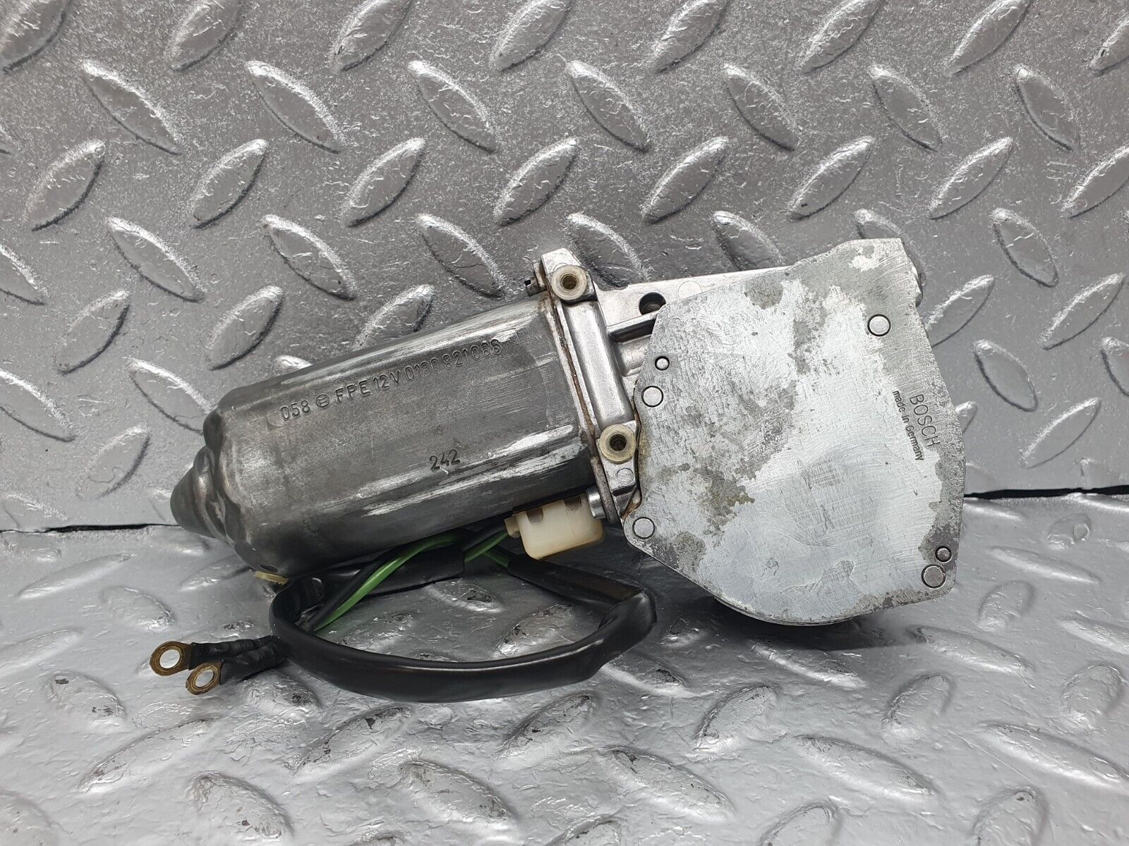 43652 Mercedes-Benz C126 380SEC Coupe Rear Right Power Window Regulator Motor Bosch