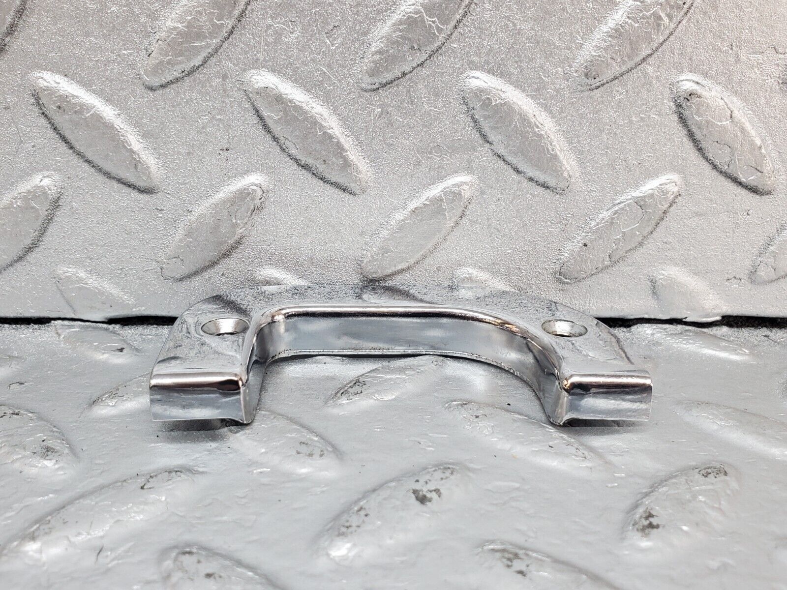 44388 Mercedes-Benz W123 280E Interior Chrome Door Latch Trim Right 1237230224