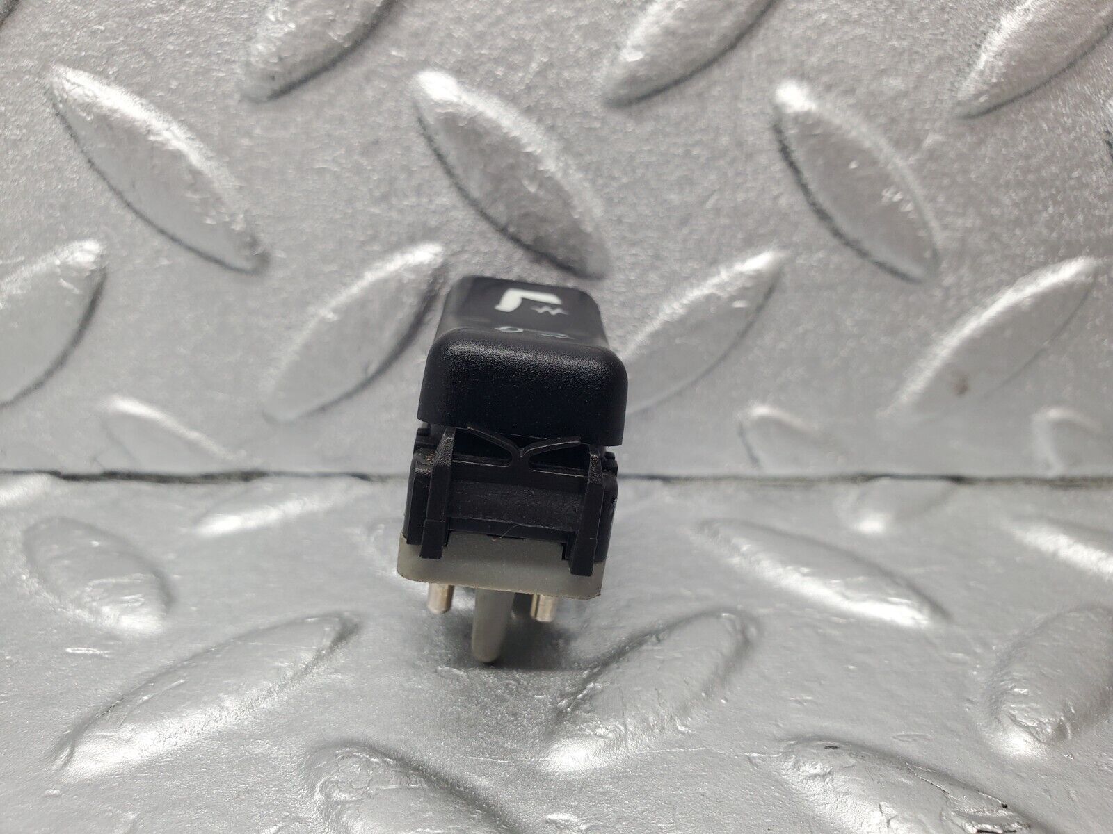 46928 Mercedes-Benz R129 320SL Coupe Heated Seat Switch 1298207610