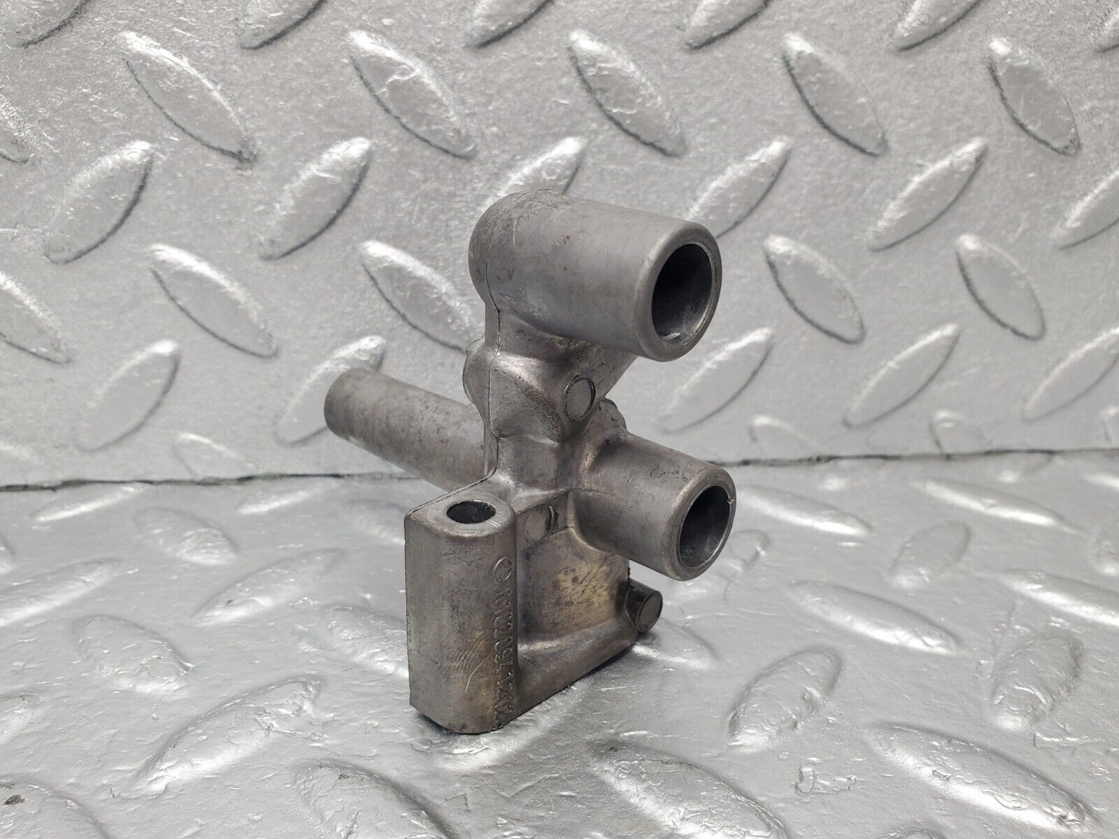 46323 Mercedes-Benz W123 230E Idle Control Valve 1020941212