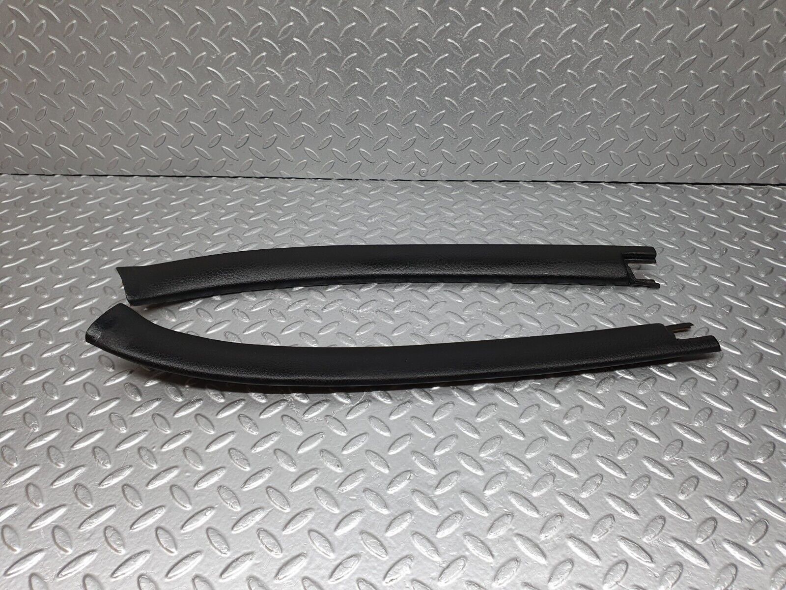 43097 Mercedes-Benz W108 280SE Front Headlining Roof Panel Black