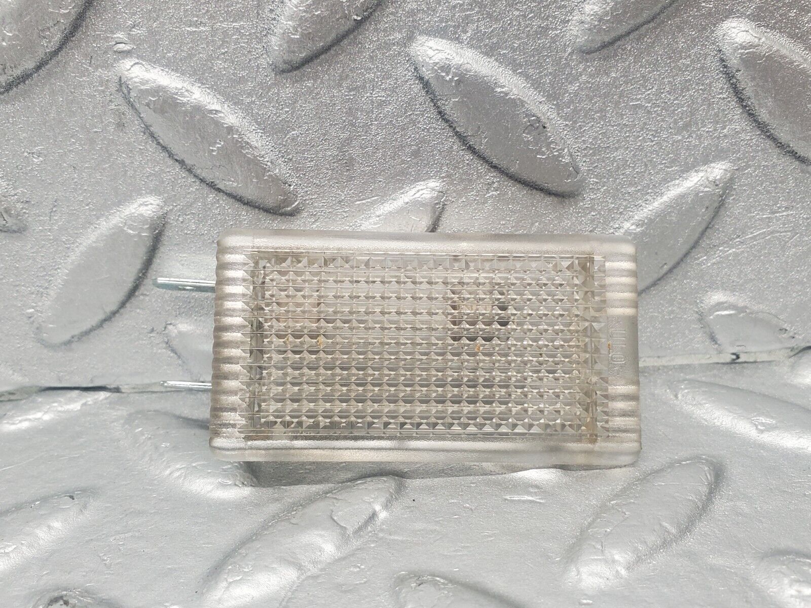 46044 Mercedes-Benz W126 420SE Glove Box Light