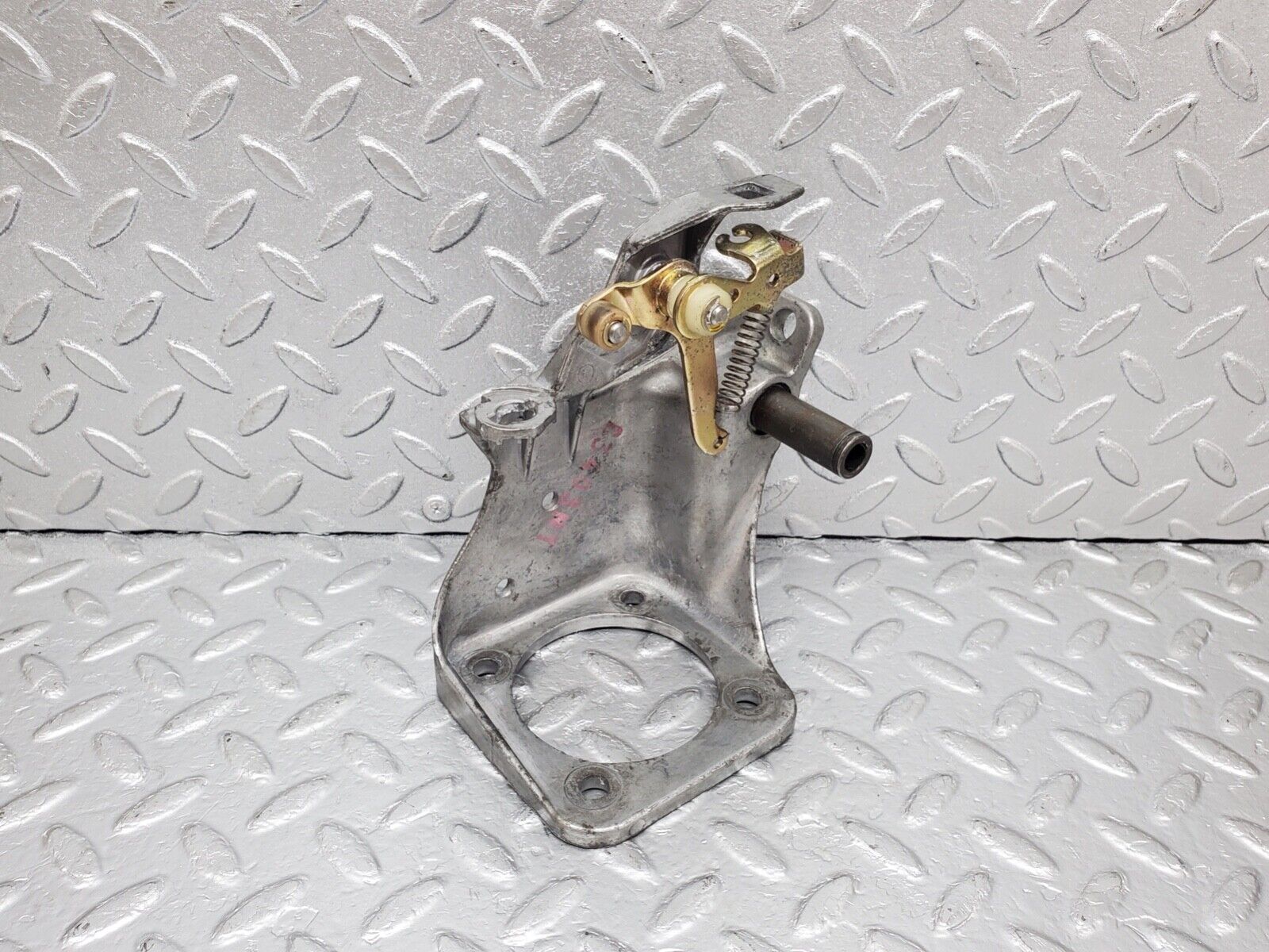 44593 Mercedes-Benz W124 220E Brake Pedal Bracket 1242900919