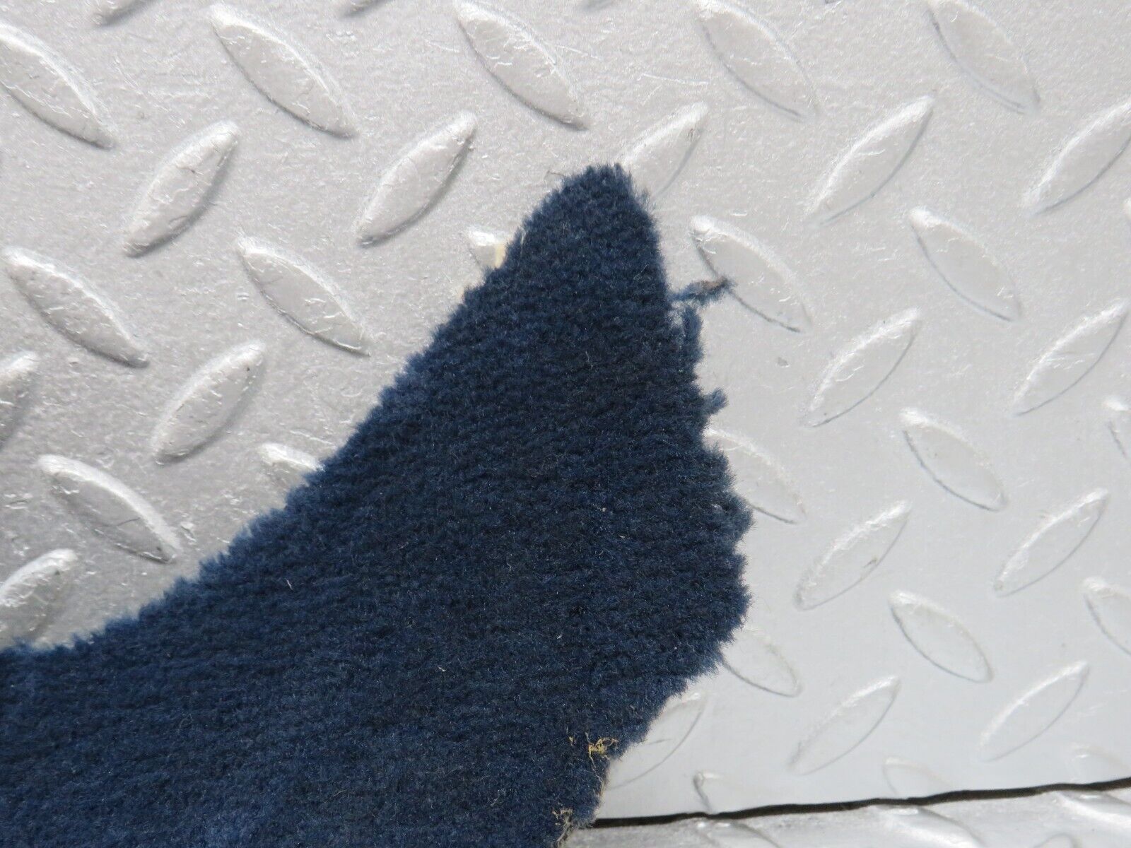 39192 Mercedes-Benz R107 500SL Foot Rest Blue