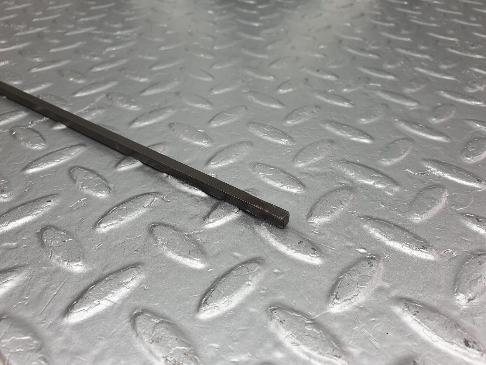 43331 Mercedes-Benz W108 280SE Front Right Seat Hinge Pair With Rod 0009106586 0009106485