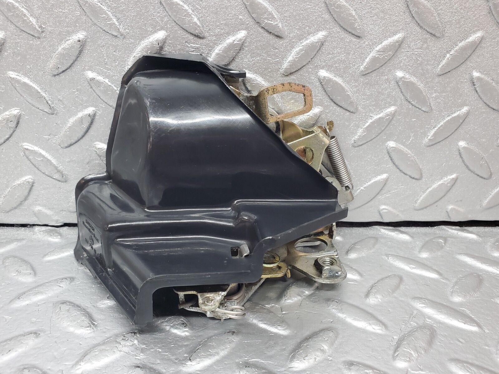 45623 Mercedes-Benz W126 420SE Rear Left Door Lock Mechanism 1237230108