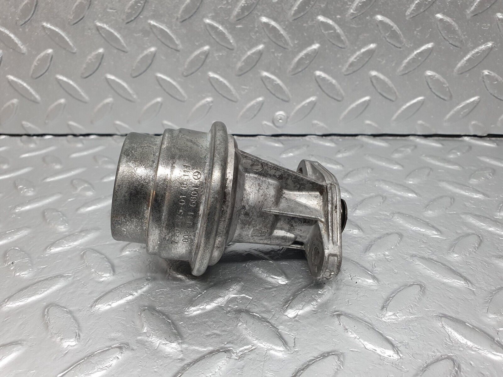 41669 Mercedes-Benz W124 200E Fuel Pump Pierburg 0020916801