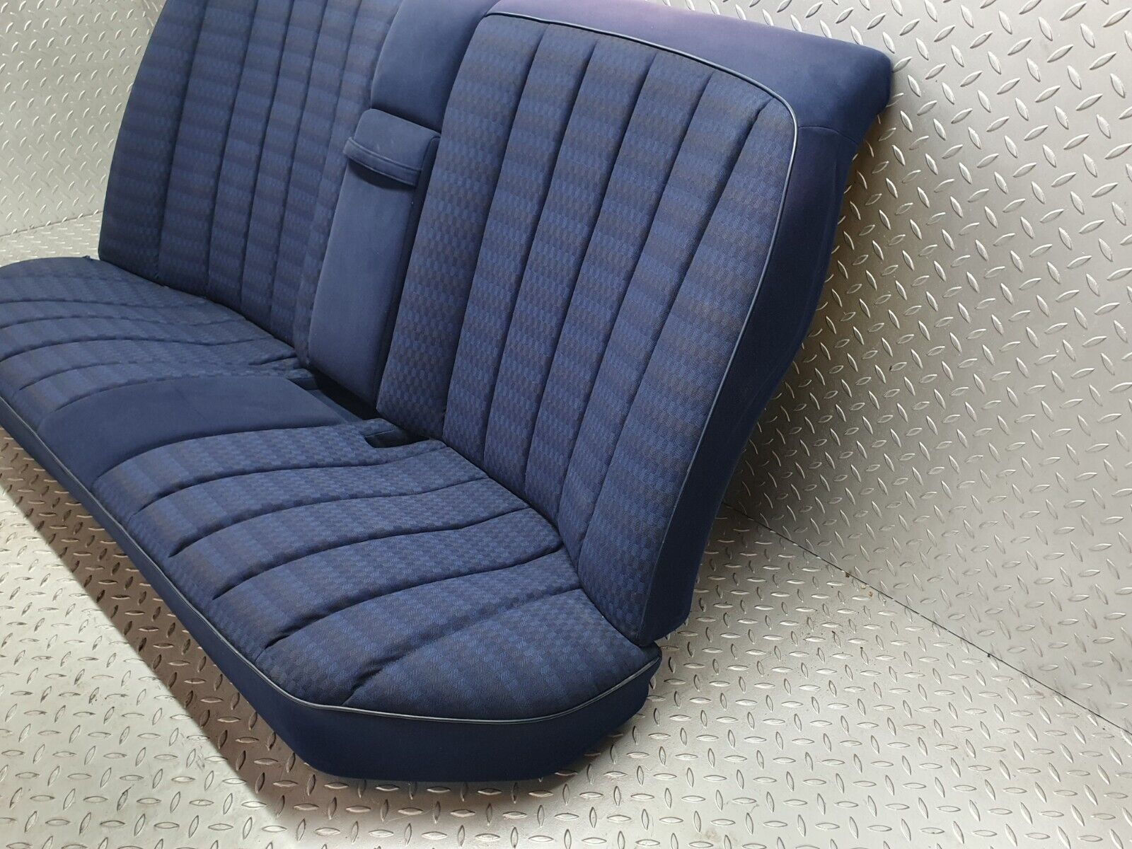 42979 Mercedes-Benz W201 190 Rear Seat Blue 2019204830