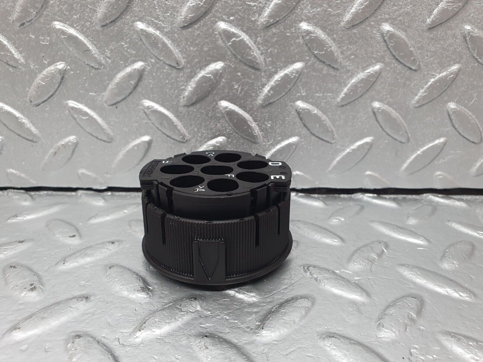 42398 Mercedes-Benz R129 320SL Coupe Rear Axle Cable Connector 1405458340