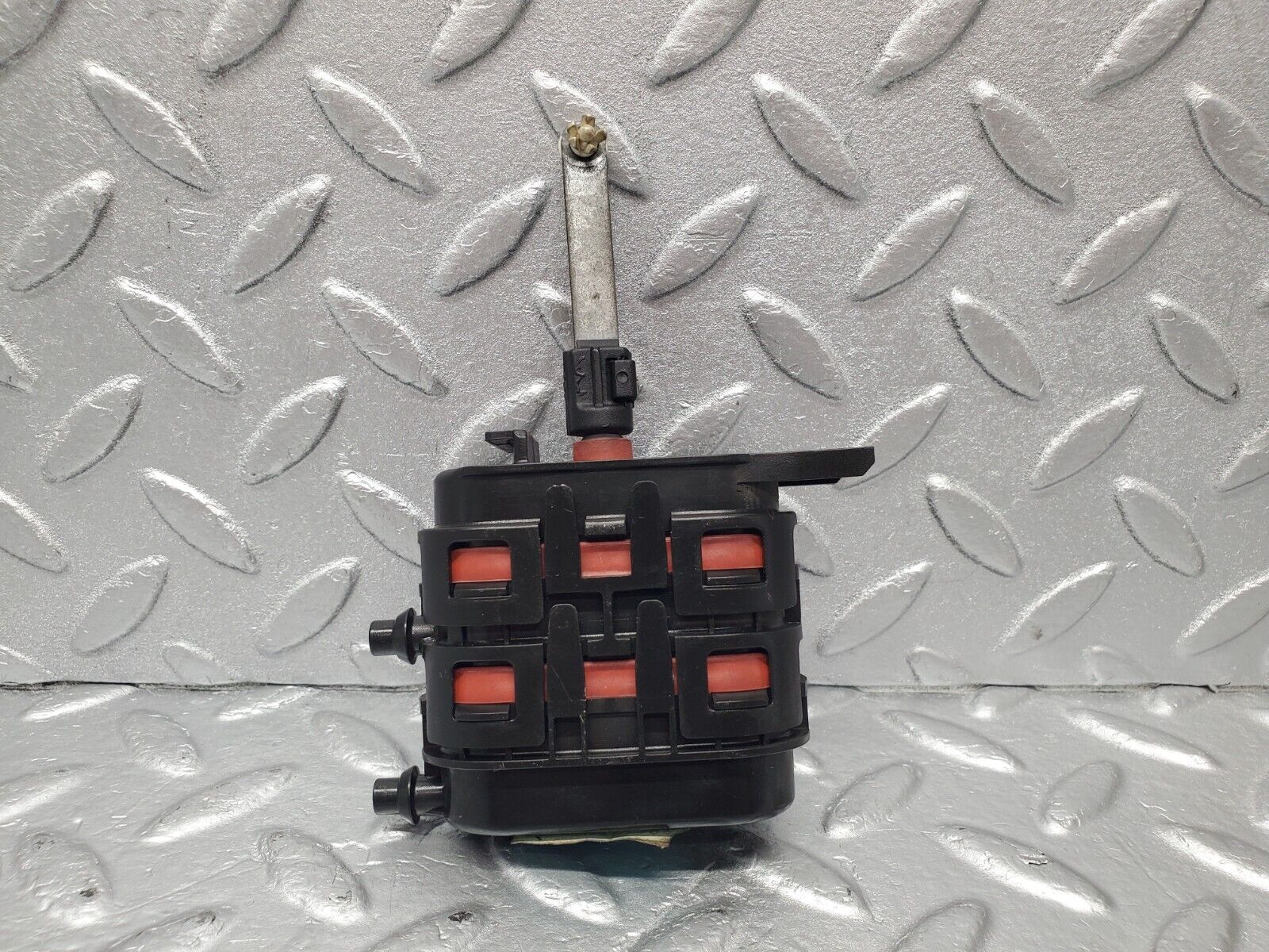 46994 Mercedes-Benz R129 320SL Coupe Heater Box Vacuum Actuator