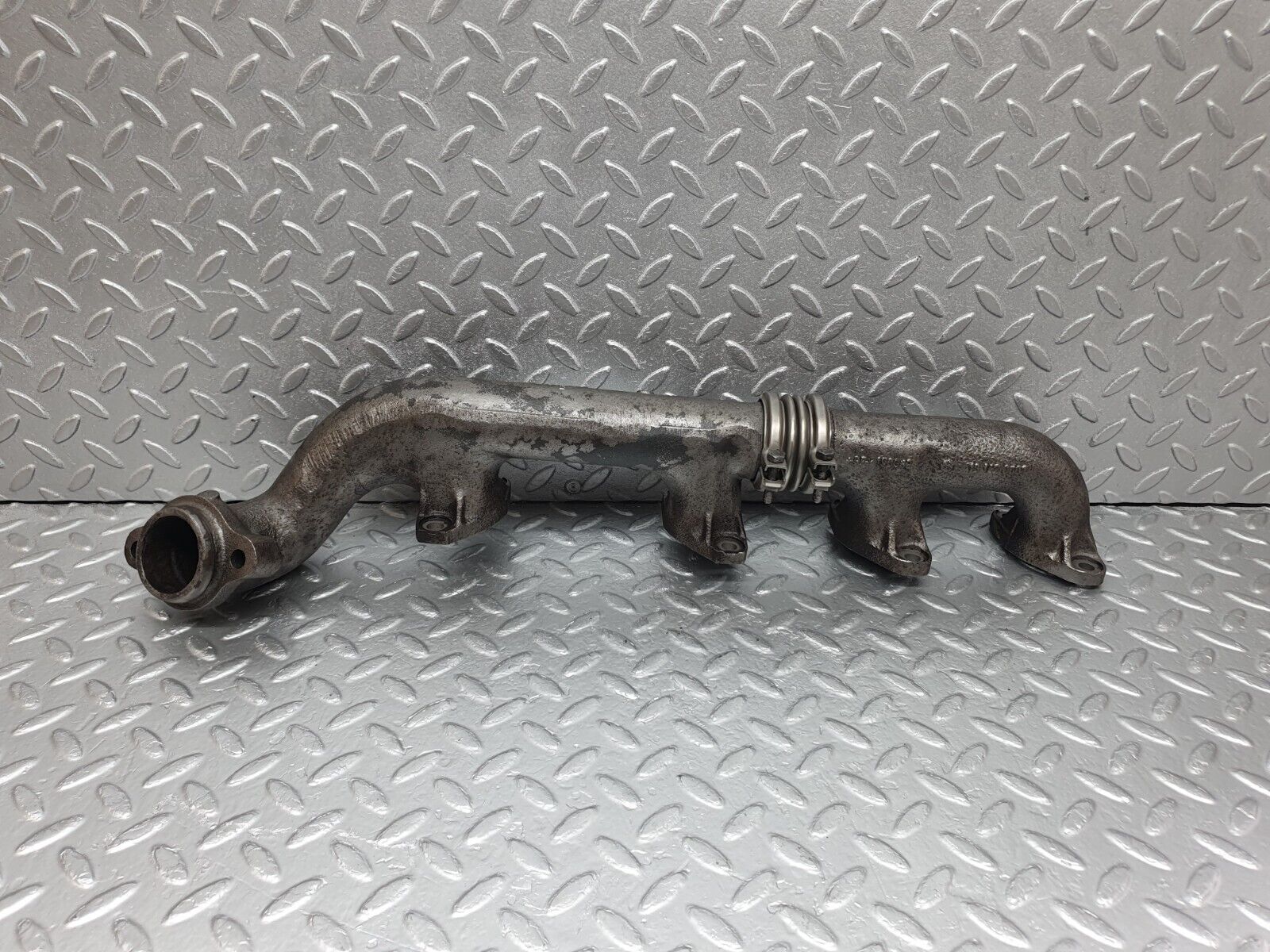 43604 Mercedes-Benz C126 380SEC Coupe Exhaust Manifold Right Side 1161420702