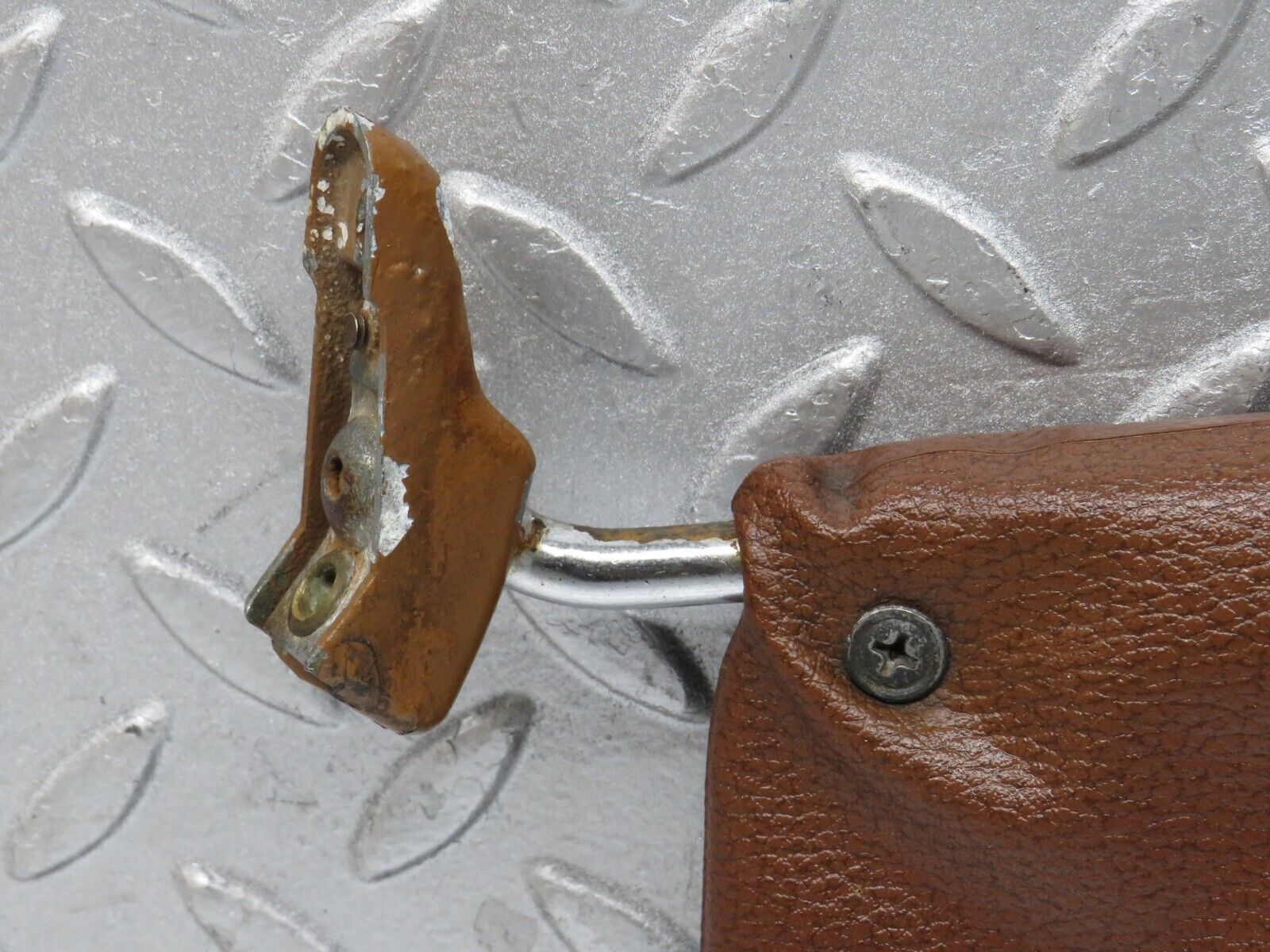 39900 Mercedes-Benz R107 350SL Sun Visor Left Side Brown