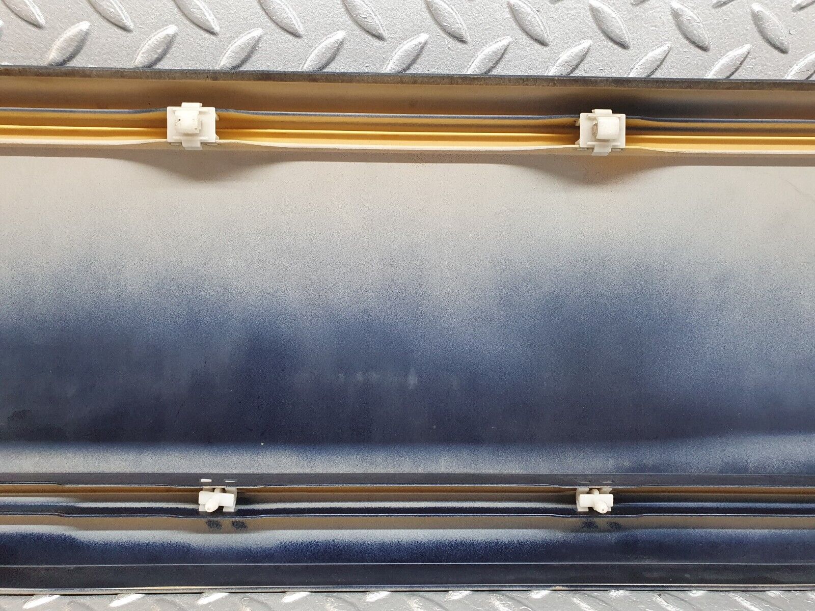 42177 Mercedes-Benz R129 320SL Coupe Right Door Lower Moulding Trim 1296900440