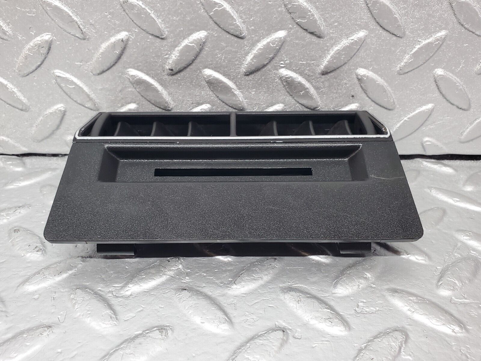 45584 Mercedes-Benz W126 420SE Centre Console Air Vent 1268300013