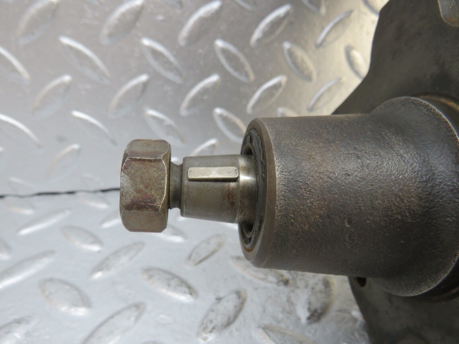 32812 Mercedes-Benz C107 R107 350 V8 Power Steering Pump 1164600183