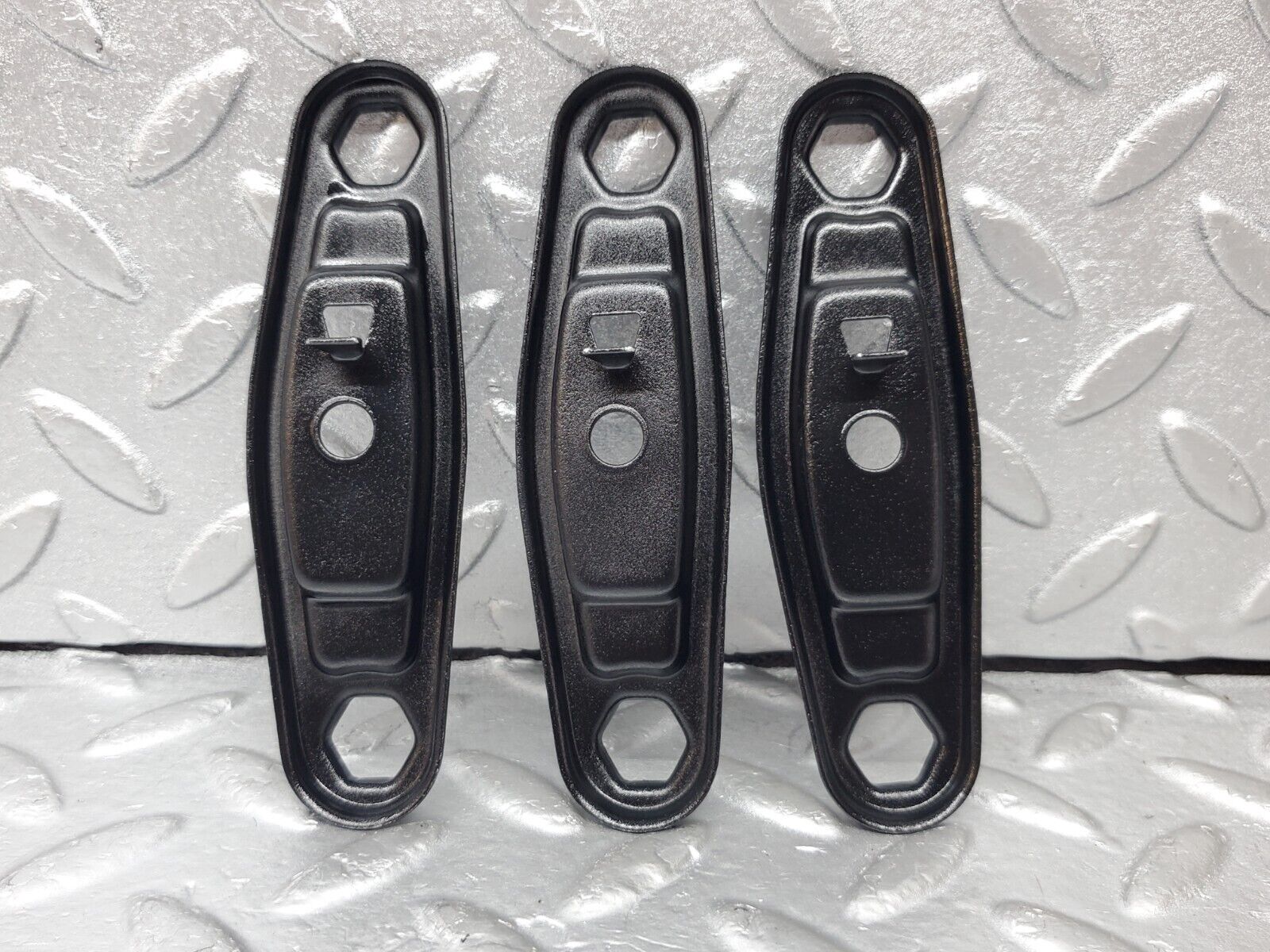 44490 Mercedes-Benz W123 280E Fuel Injector Bracket