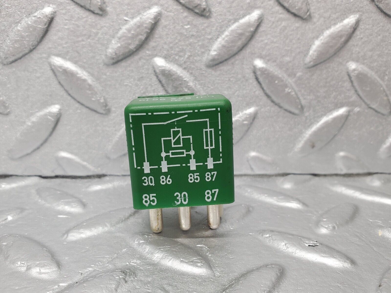 46914 Mercedes-Benz R129 320SL Coupe Overload Relay 0015429619