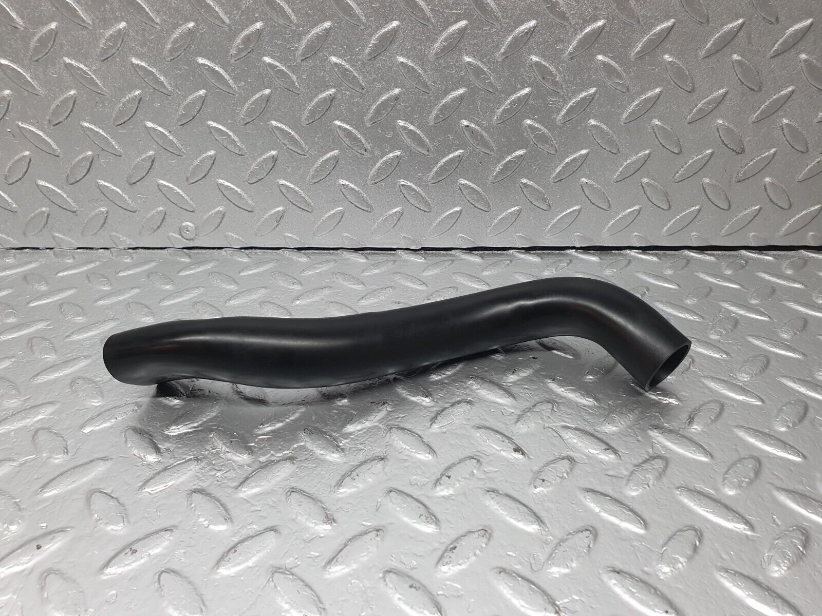 42917 Mercedes-Benz W201 190 2.0L Water Drain Rubber Hose Pipe 2016280094