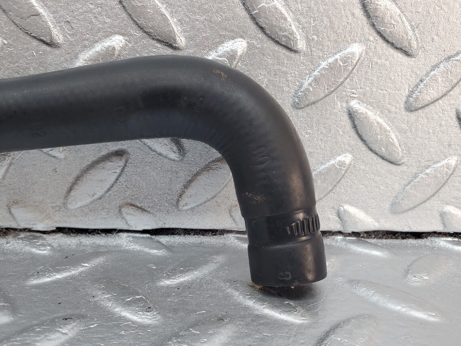 45687 Mercedes-Benz W126 420SE Heater Hose Pipe 1268320294