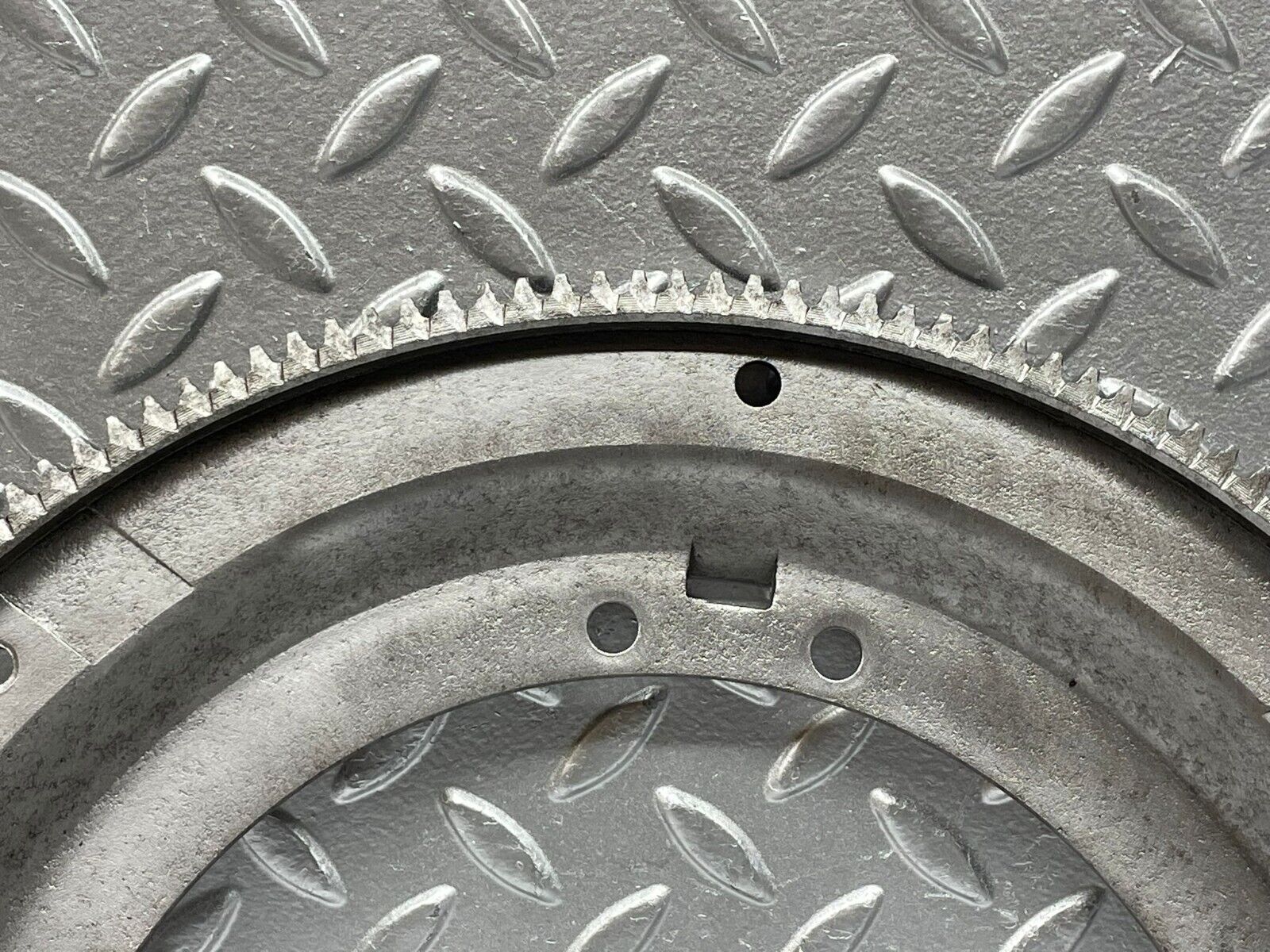 32752 Mercedes-Benz C107 R107 350 V8 Starter Ring