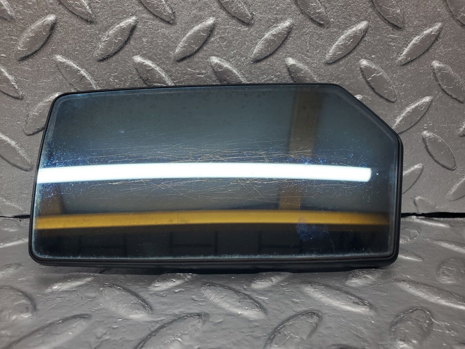 45746 Mercedes-Benz W126 420SE Wing Mirror Glass Left 1268110722