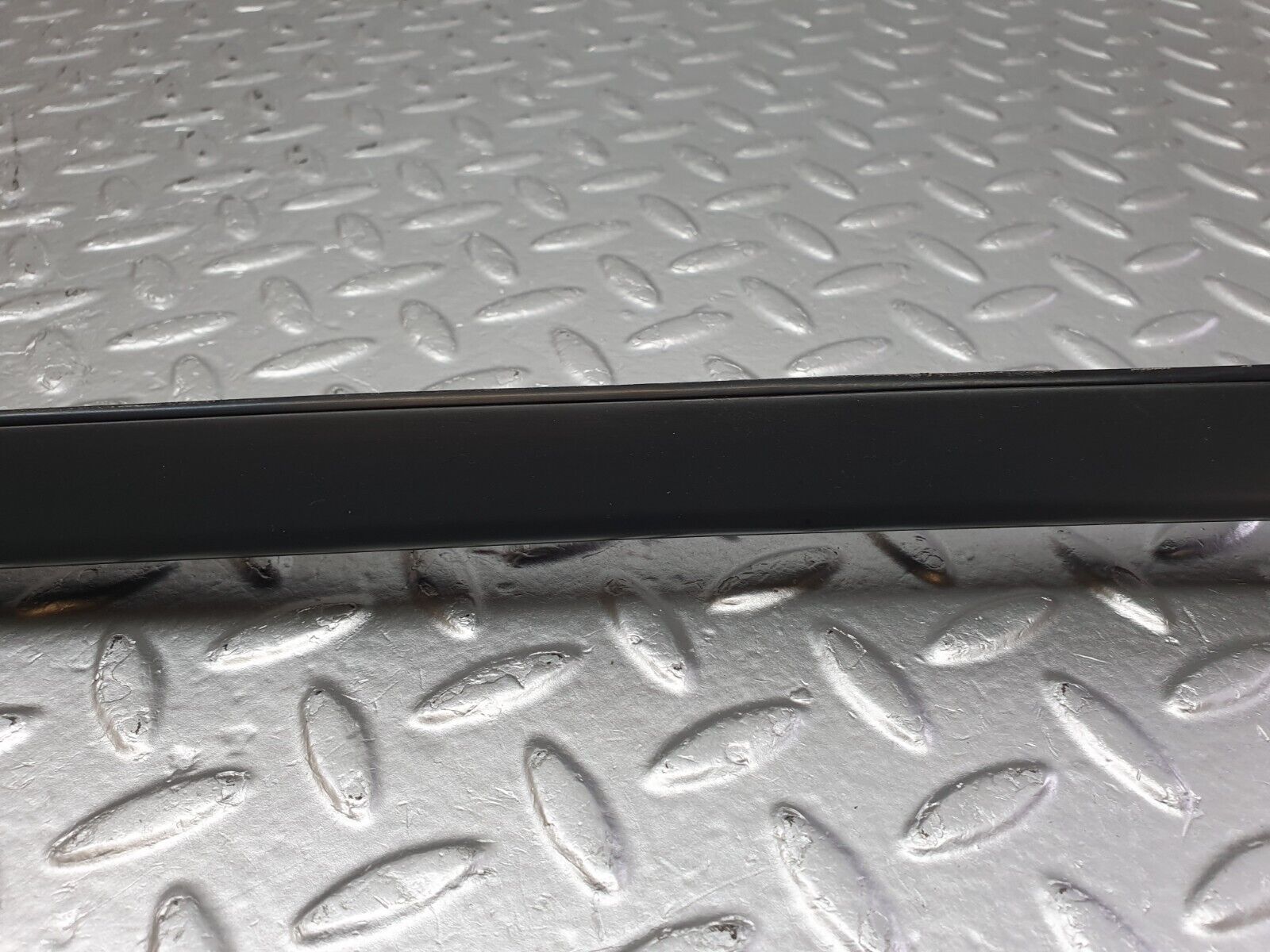 41713 Mercedes-Benz W124 200E Roof Chrome Trim Left Side 1246900397