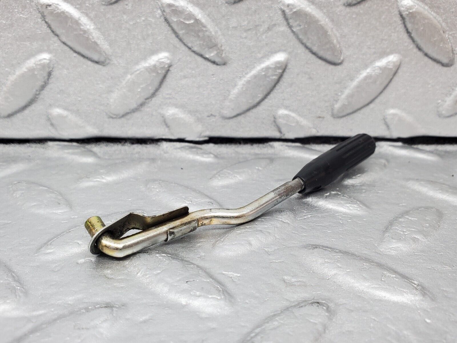 45855 Mercedes-Benz W126 420SE Front Door Lock Knob Pair