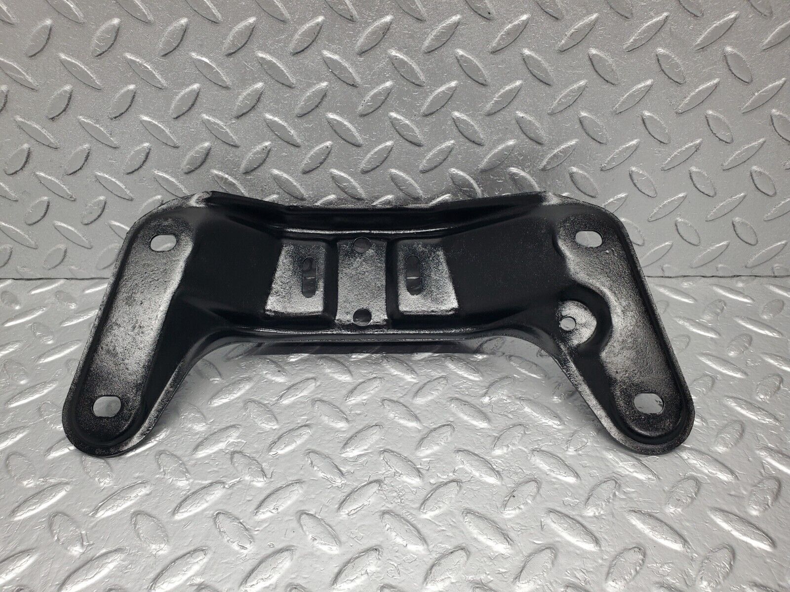 46393 Mercedes-Benz C123 280CE Coupe Gearbox Mount Bracket