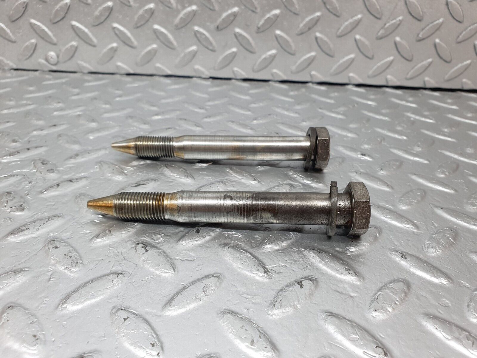 43893 Mercedes-Benz C123 230CE Coupe Rear Suspension Axle Mounting Bracket