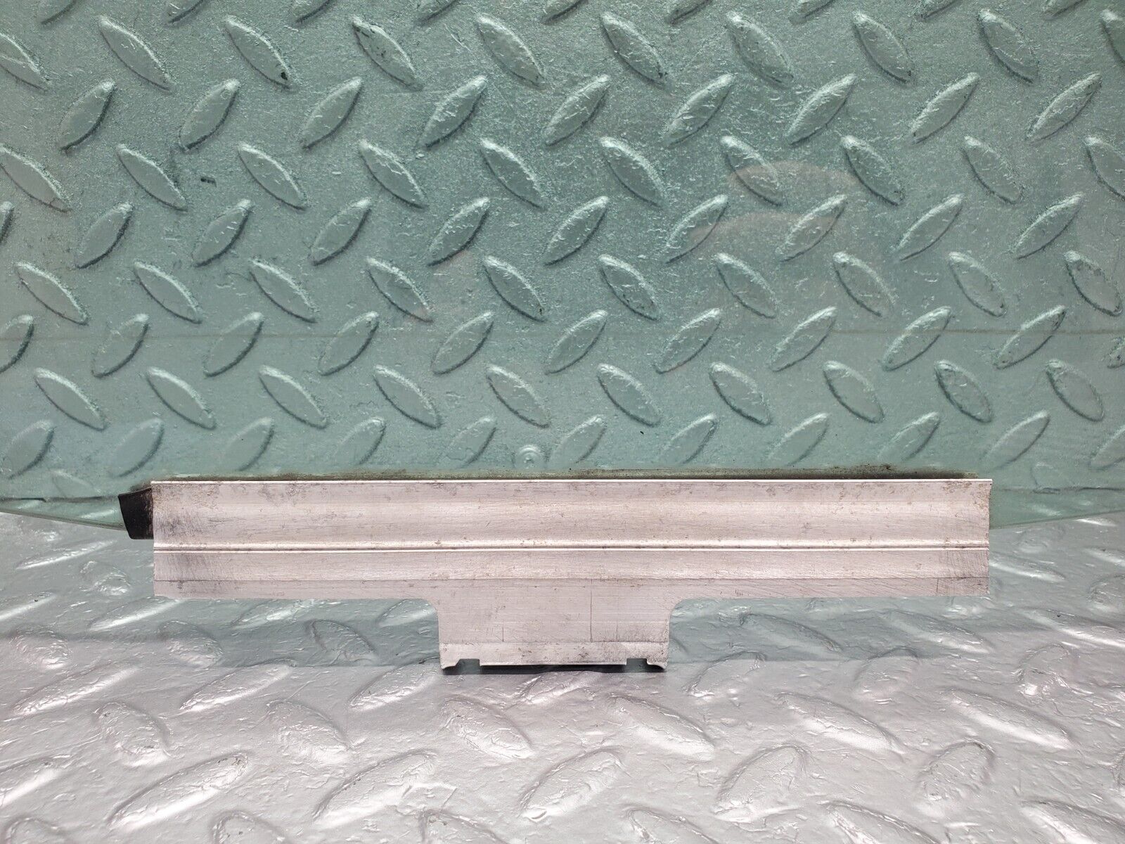 46248 Mercedes-Benz W124 280E Rear Right Door Window Glass