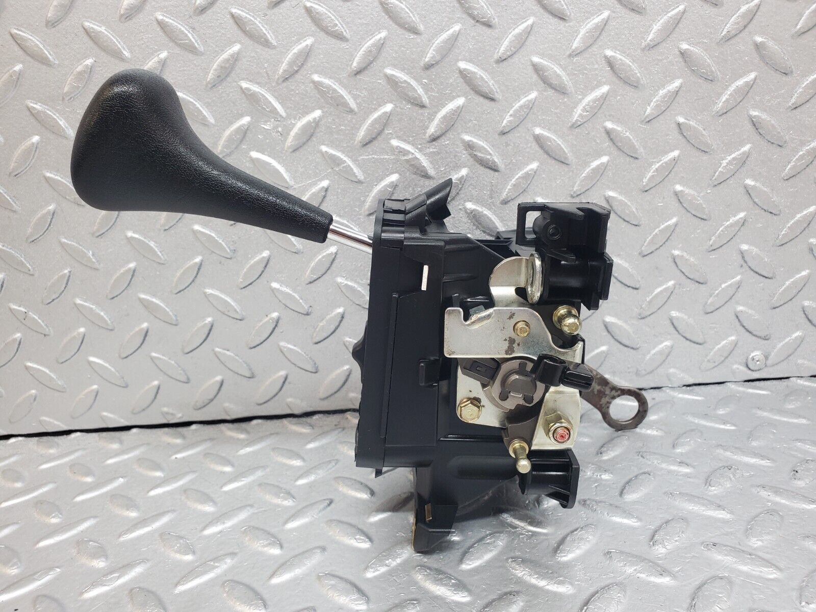 44784 Mercedes-Benz W124 220E Automatic Gear Selector 1292670637 2012670480