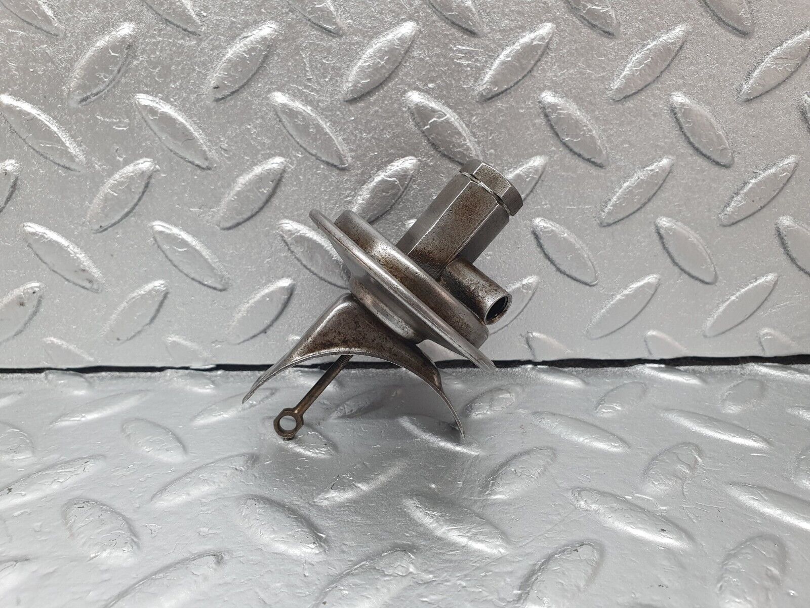 43375 Mercedes-Benz W108 280SE Ignition Distributor Vacuum Control Valve