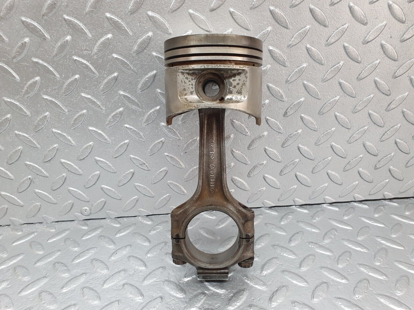 43776 Mercedes-Benz C126 380SEC Coupe Piston With Connecting Rod 88.010 11610