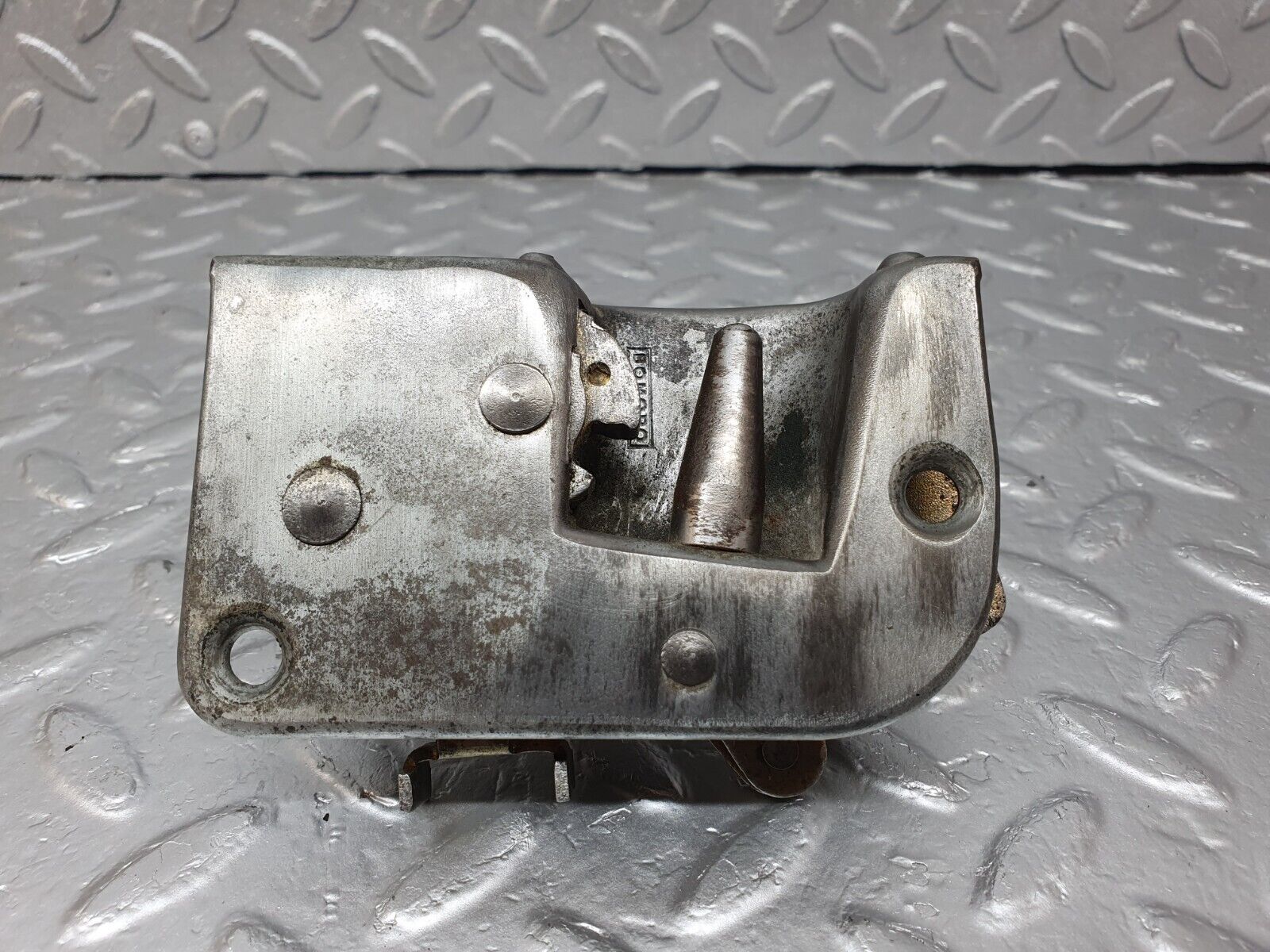 43251 Mercedes-Benz W108 280SE Front Right Door Lock Mechanism