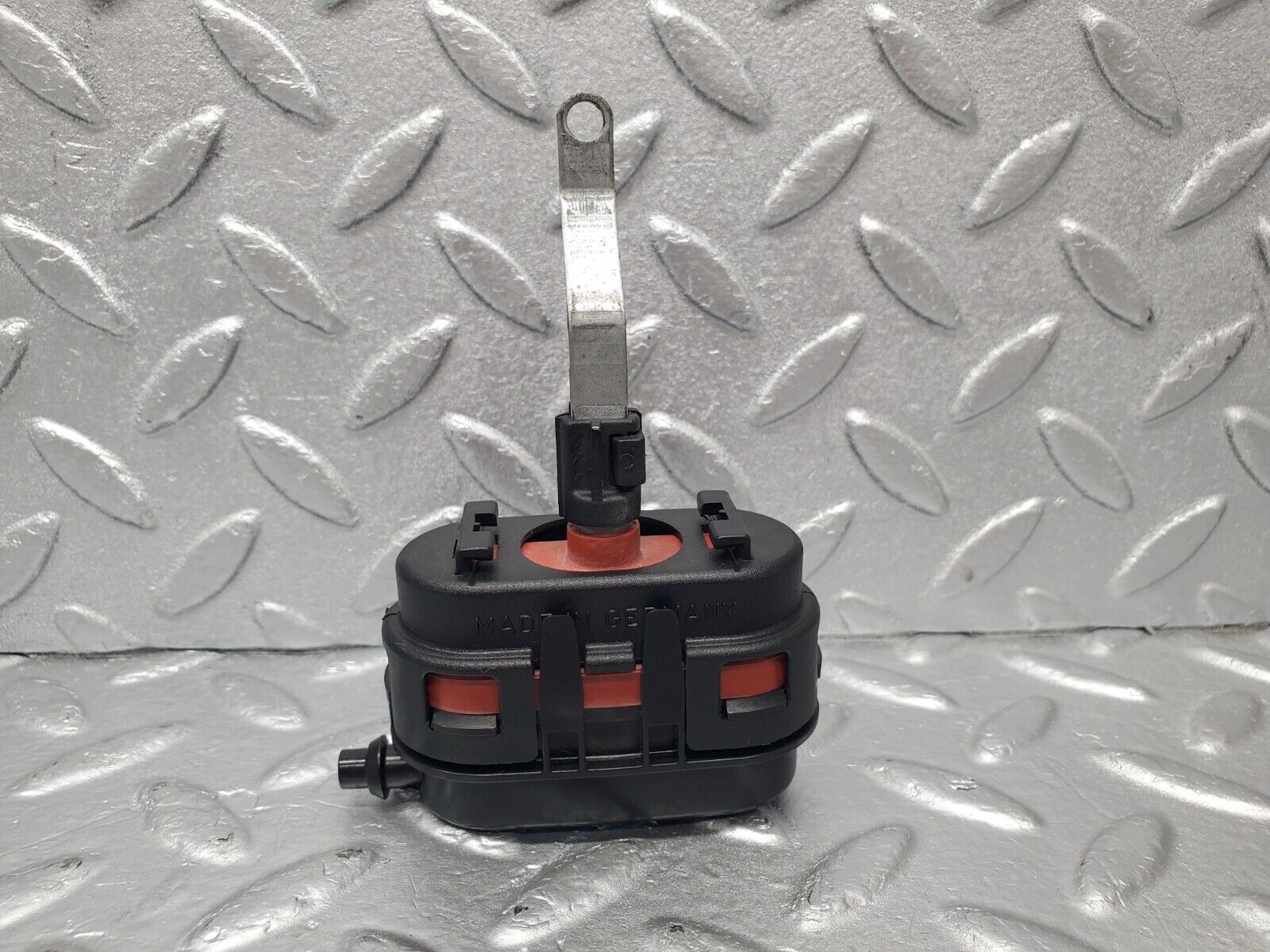 46999 Mercedes-Benz R129 320SL Coupe Heater Box Vacuum Actuator