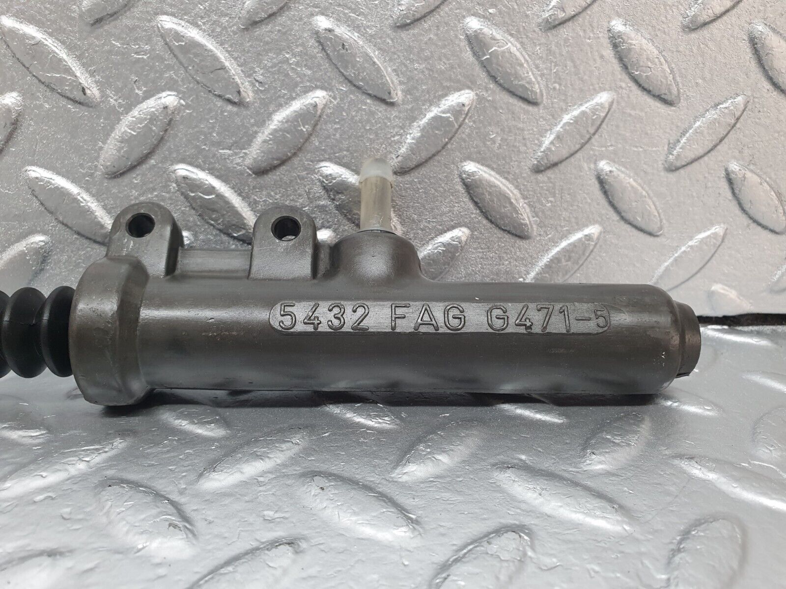 42832 Mercedes-Benz W201 190 2.0L Clutch Master Cylinder 5432 Fag G471 2022900112