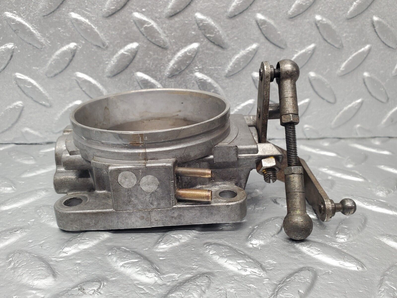 46585 Mercedes-Benz C123 280CE Coupe Throttle Body Valve