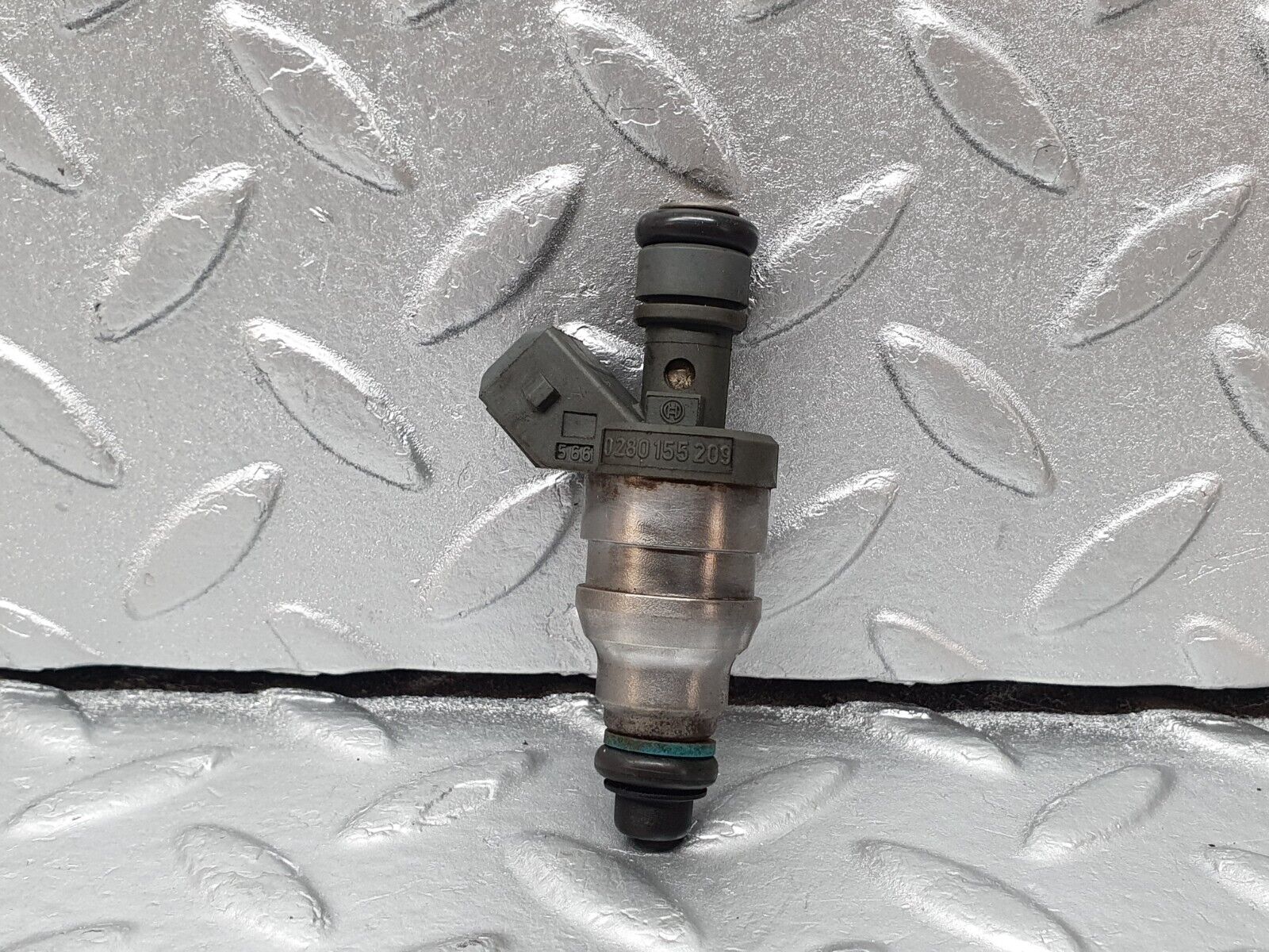 42374 Mercedes-Benz R129 320SL Coupe Fuel Injector Bosch 0000787323 0280155209