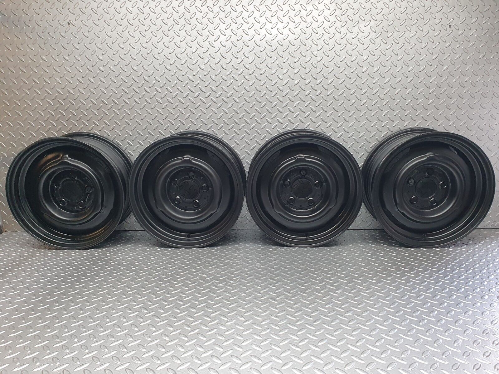 43427 Mercedes-Benz W108 280SE Steel Wheel Set 6Jx14H2 1084000002