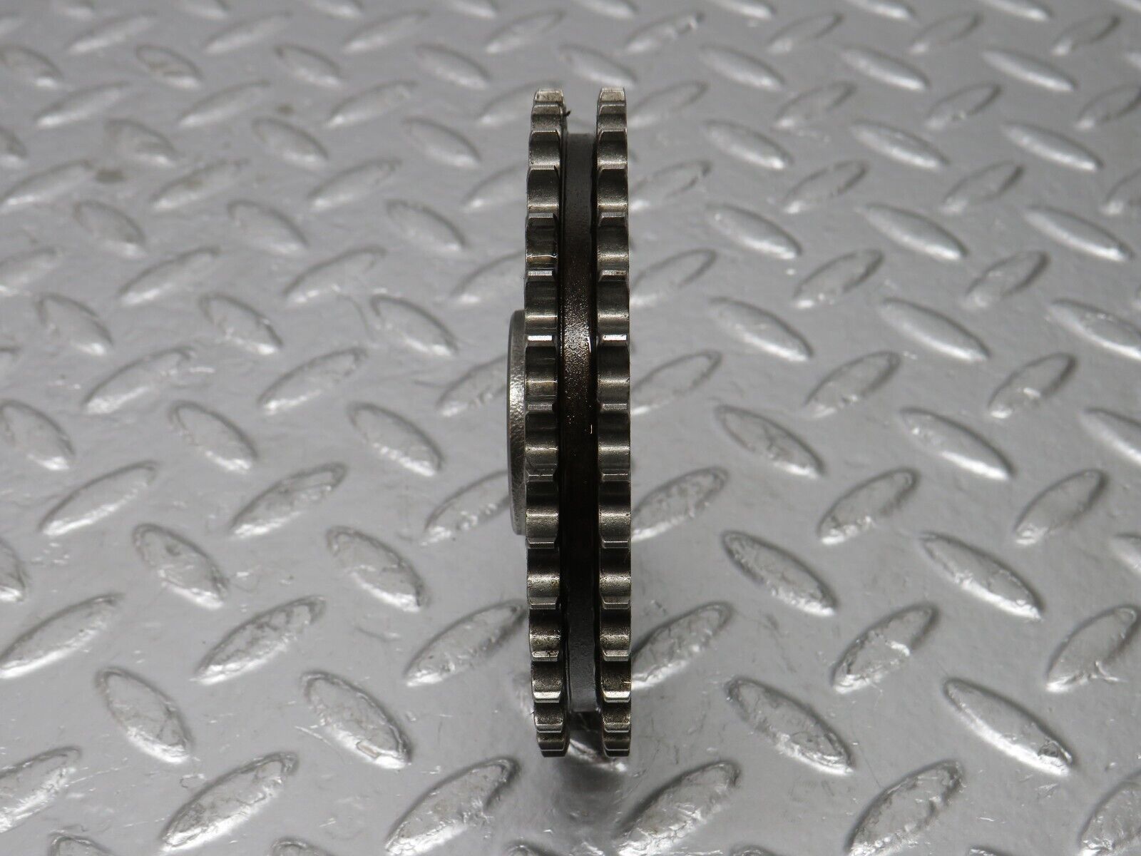 32948 Mercedes-Benz C107 R107 450 V8 Camshaft Timing Gear 1160520601